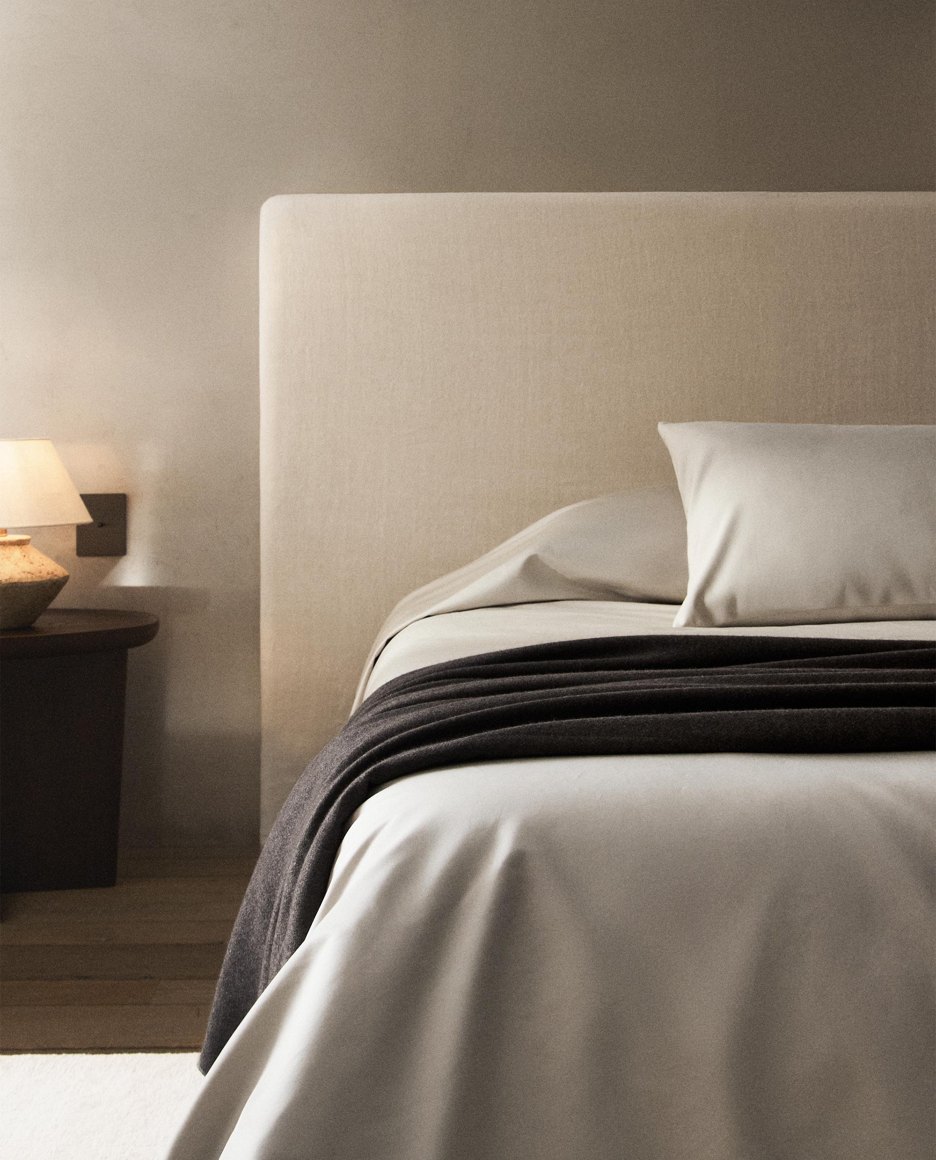 SATYNOWA POSZWA NA KOŁDRĘ (1000 NITEK) SATYNOWA POSZWA NA KOŁDRĘ (1000 NITEK)