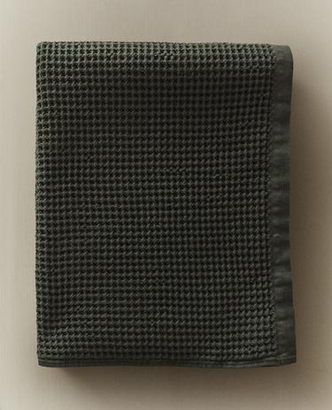 KATOENEN BADHANDDOEK MET WAFELSTRUCTUUR