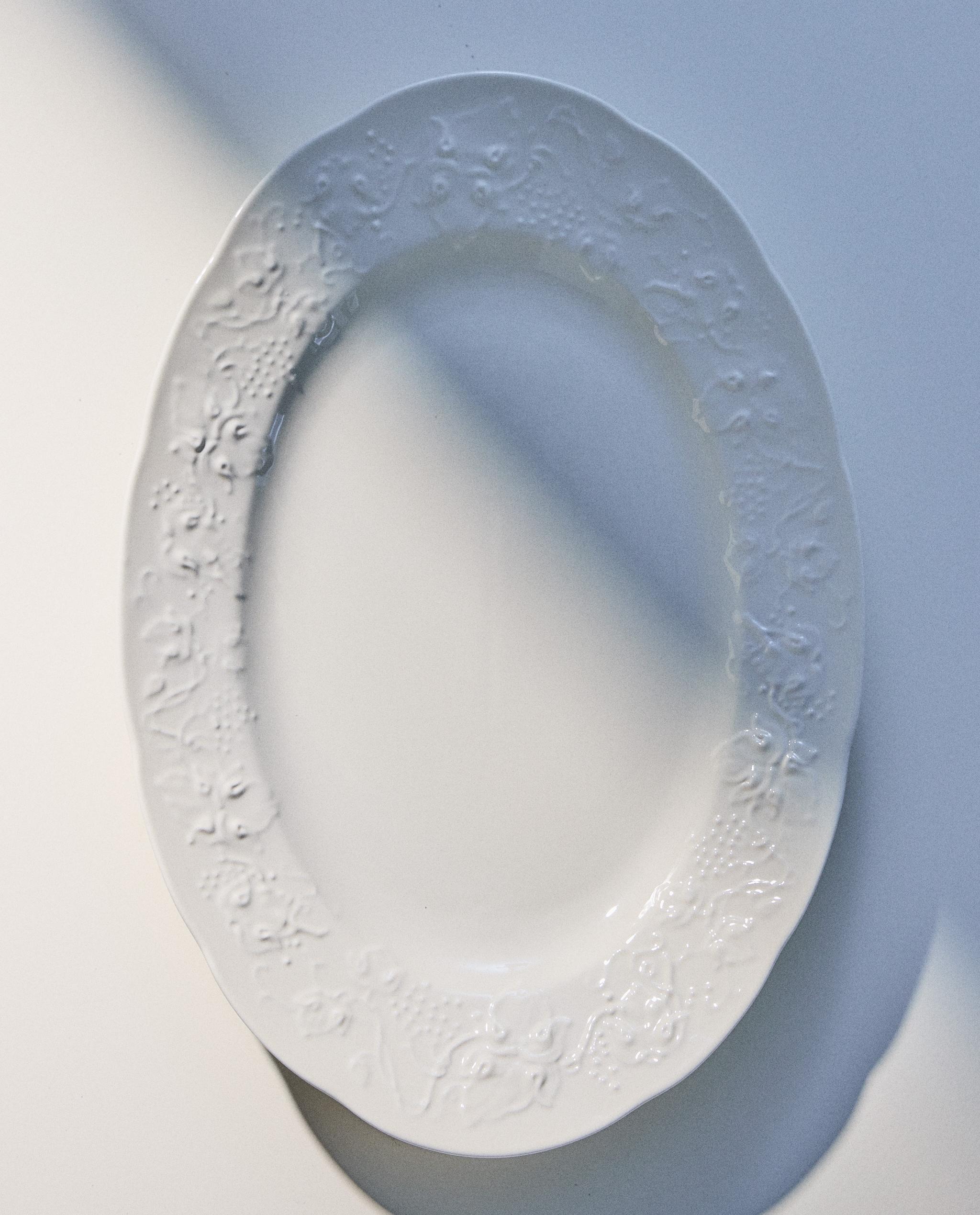 GRAPE PORCELAIN SERVING DISH product thumbnail 8