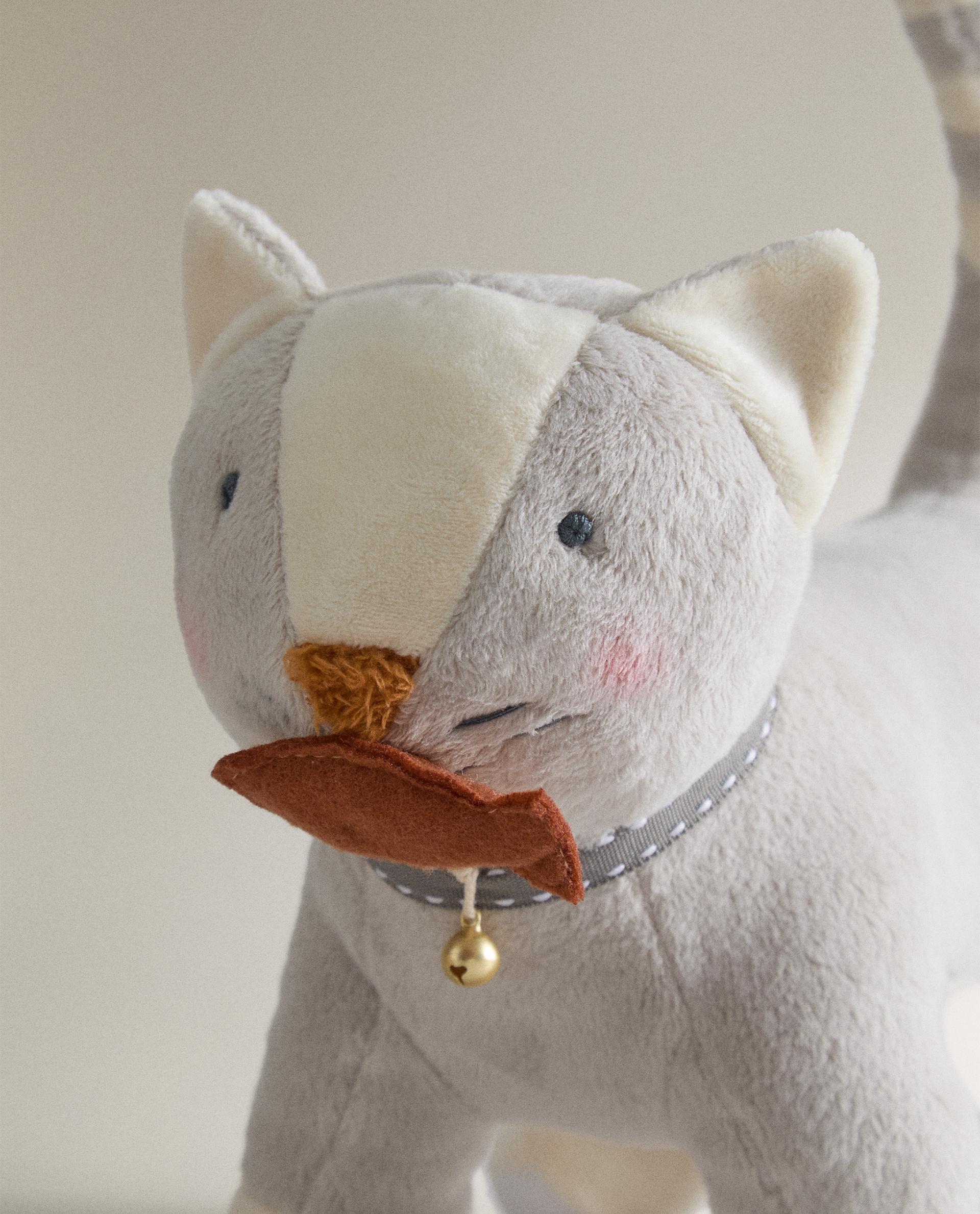 PELUCHE ENFANT CHAT ROULETTES