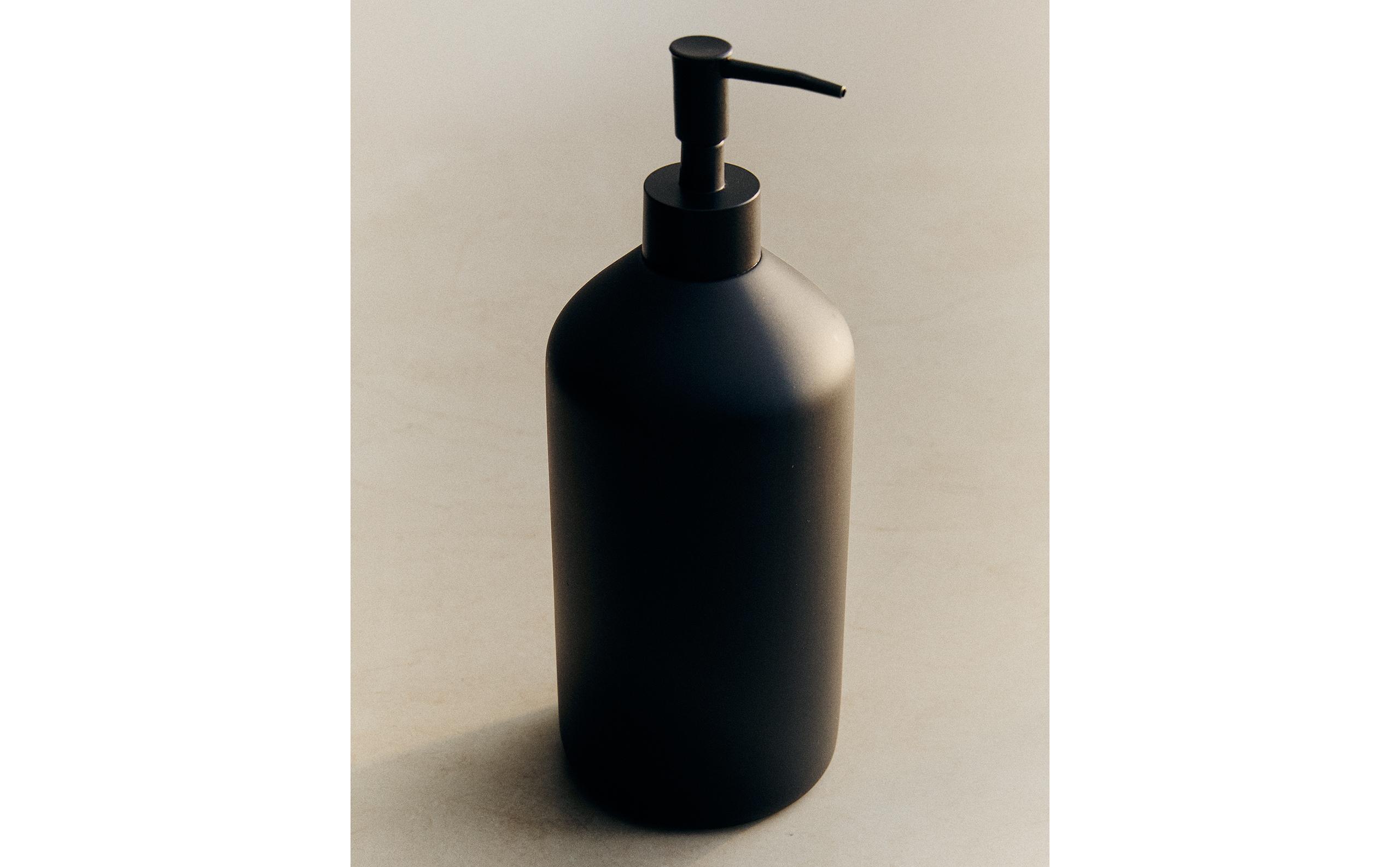 BLACK RESIN SOAP DISPENSER product thumbnail 8