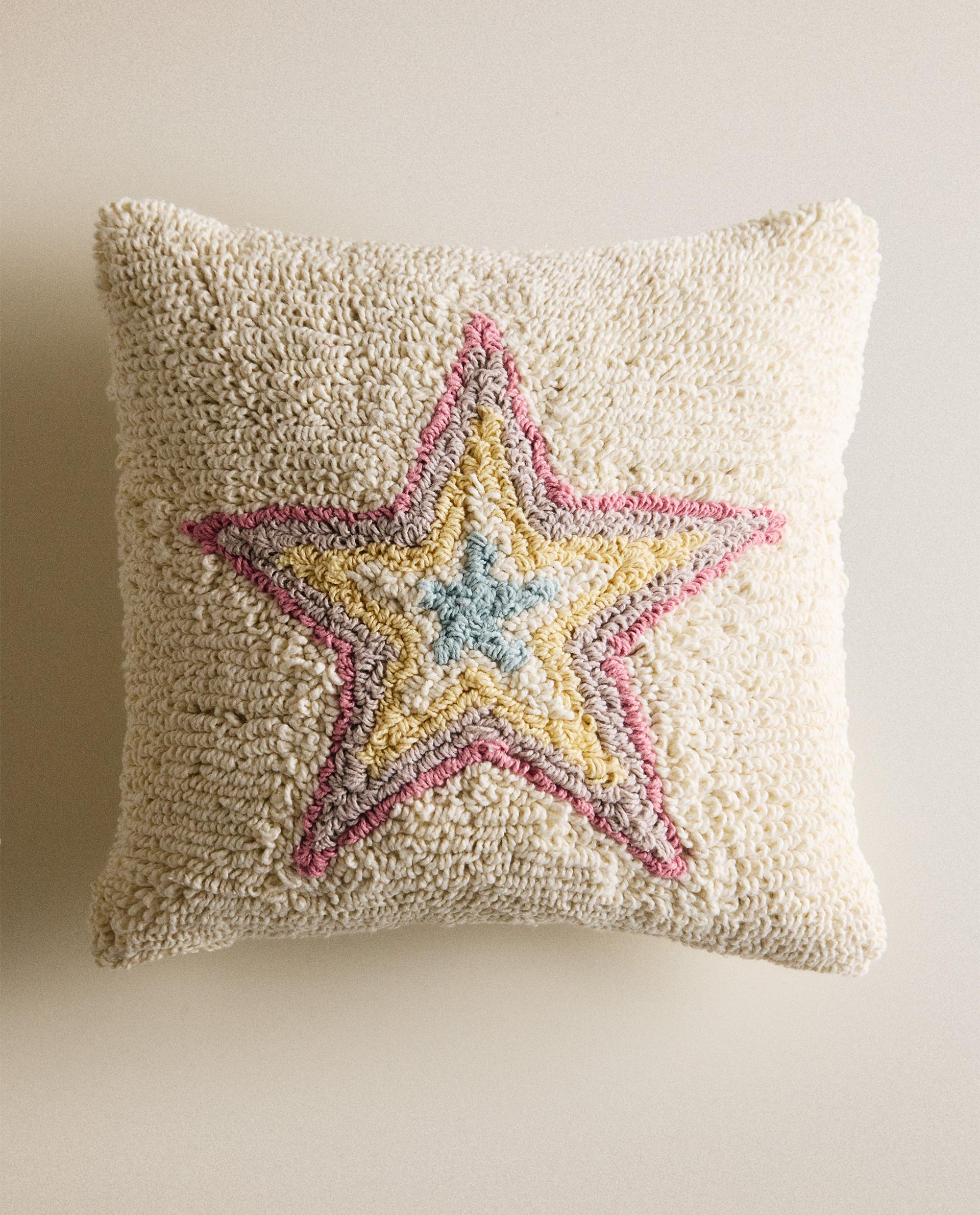 KIDS’ STAR CUSHION COVER KIDS’ STAR CUSHION COVER