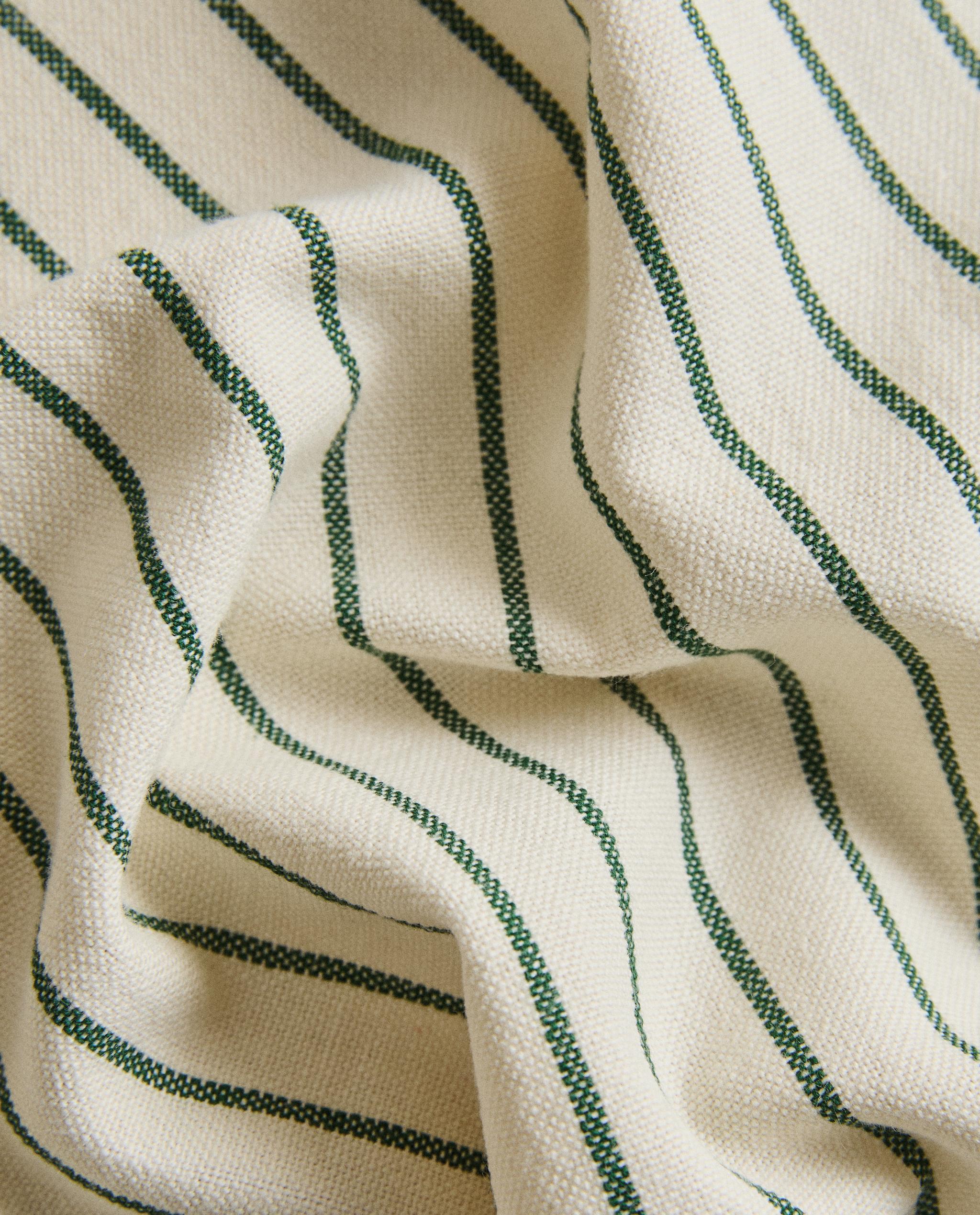 PACK OF STRIPED AND FRINGED NAPKINS (PACK OF 2) product thumbnail 8