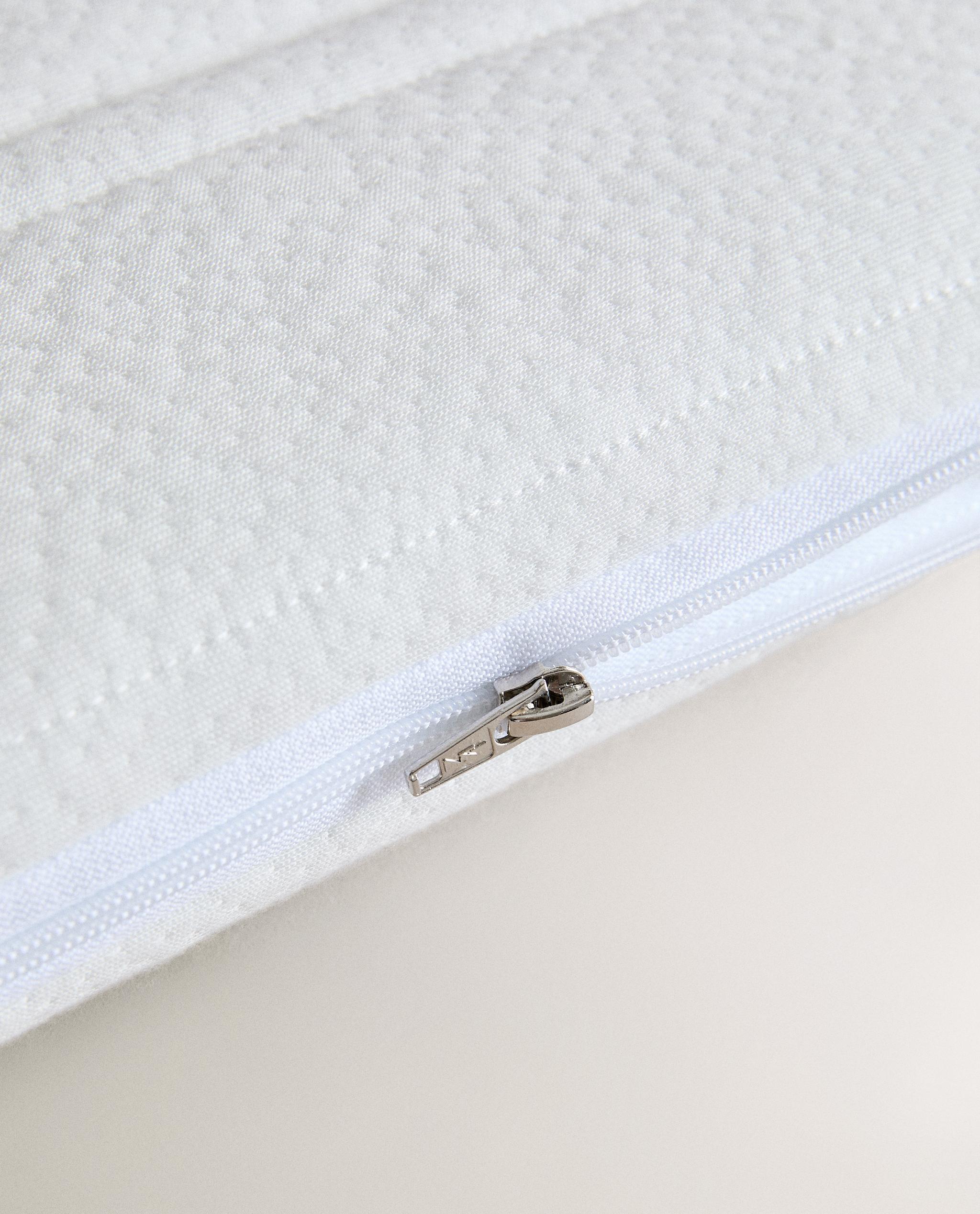MINI COT MATTRESS product thumbnail 4