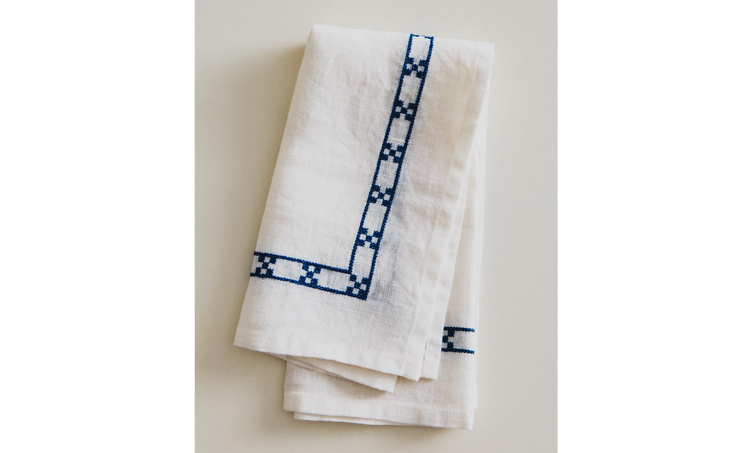 PACK OF GEOMETRIC EMBROIDERY NAPKINS (PACK OF 2) product thumbnail 10