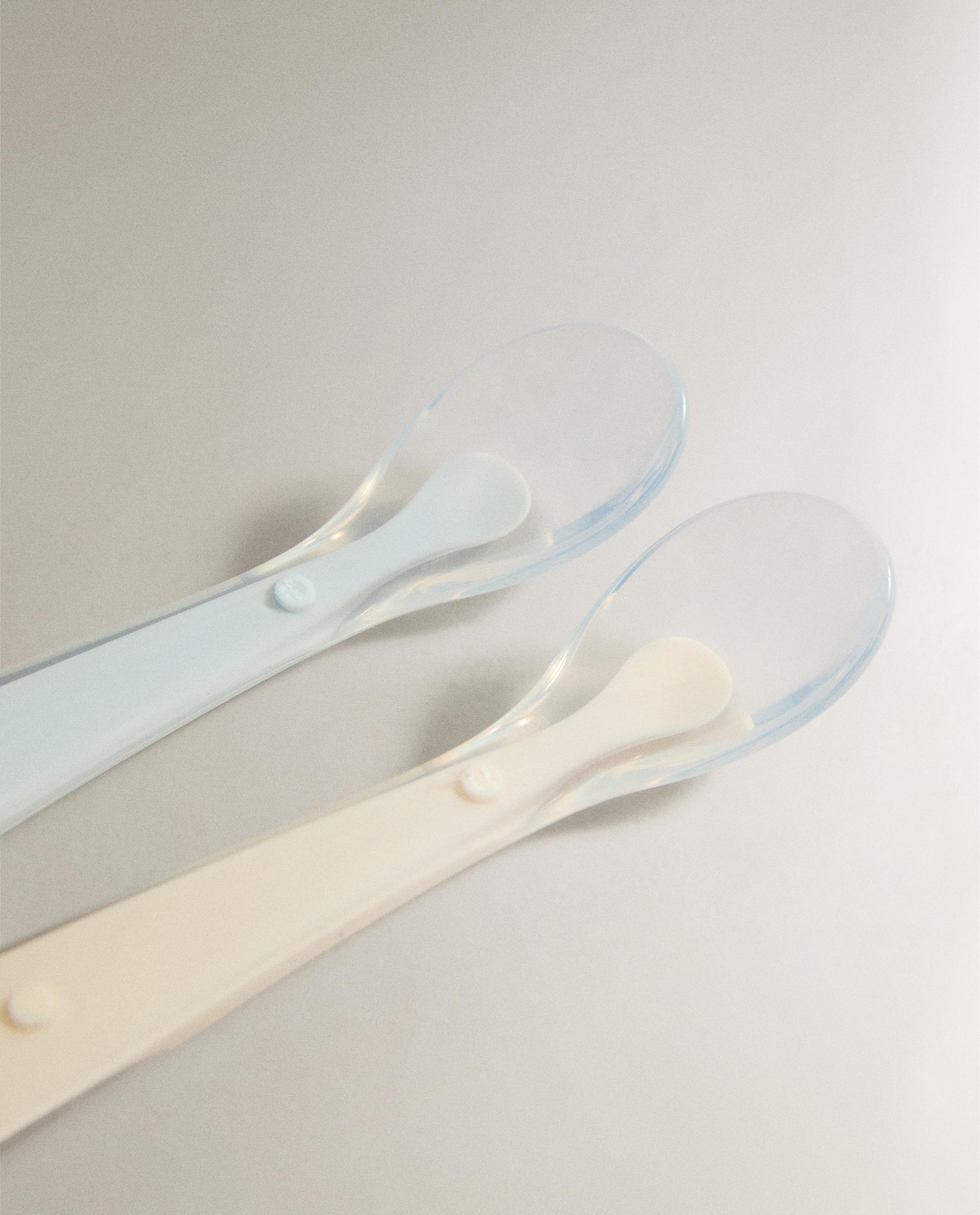 SET OF 2 CHILDREN'S SILICONE SPOONS product thumbnail 2