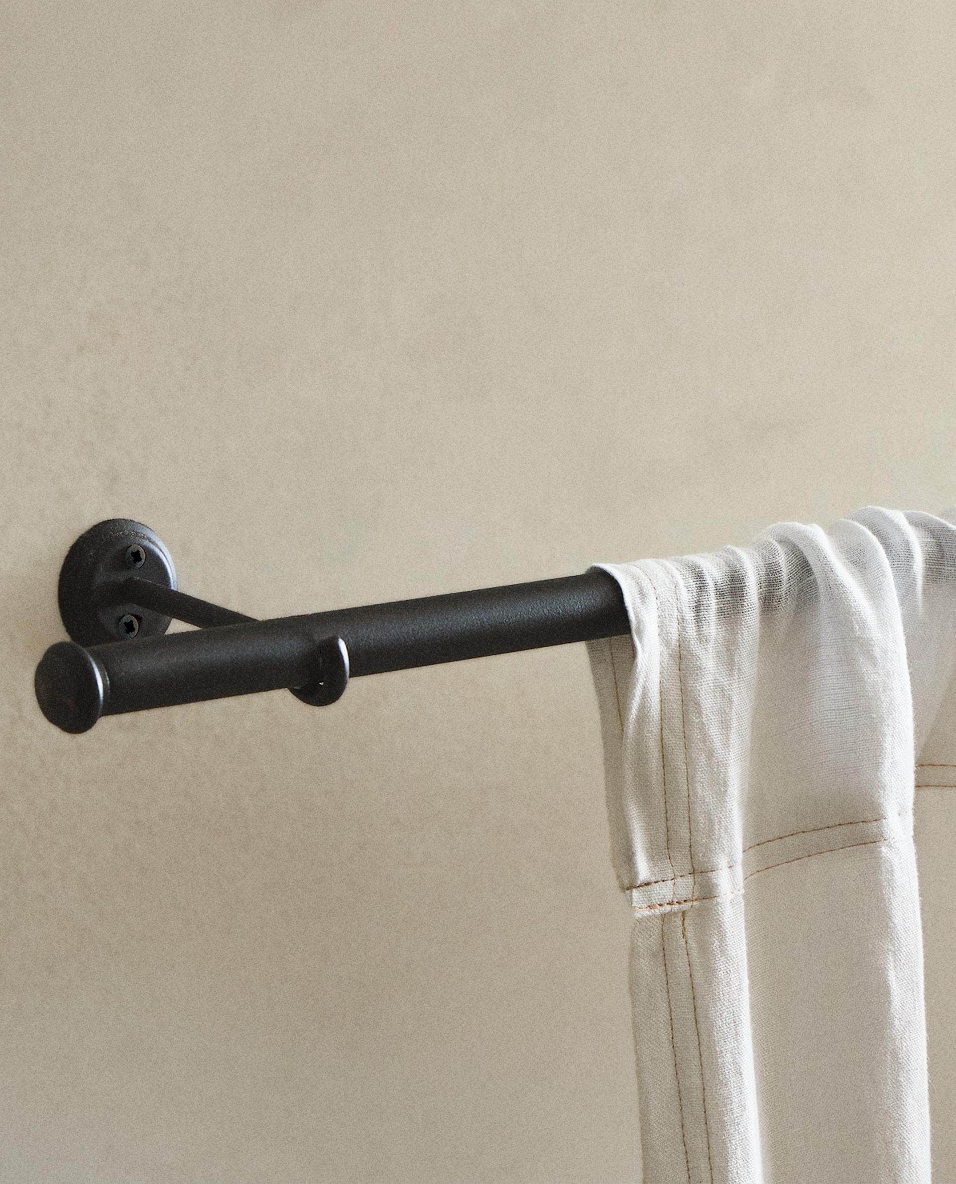 METALLIC CURTAIN POLE HOOK product thumbnail 4