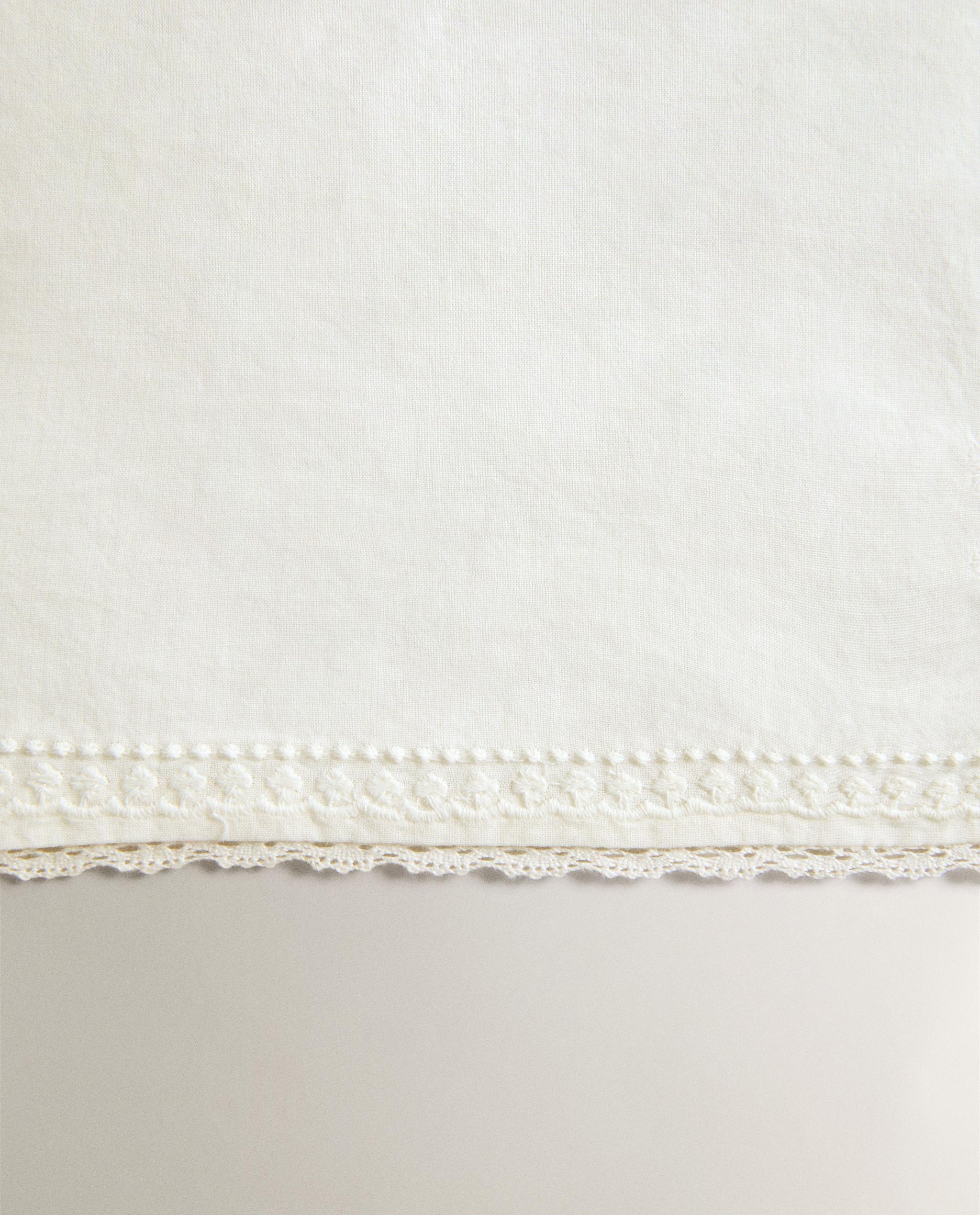 EMBROIDERED COTTON CLOTHING BAG WITH LACE TRIM product thumbnail 9