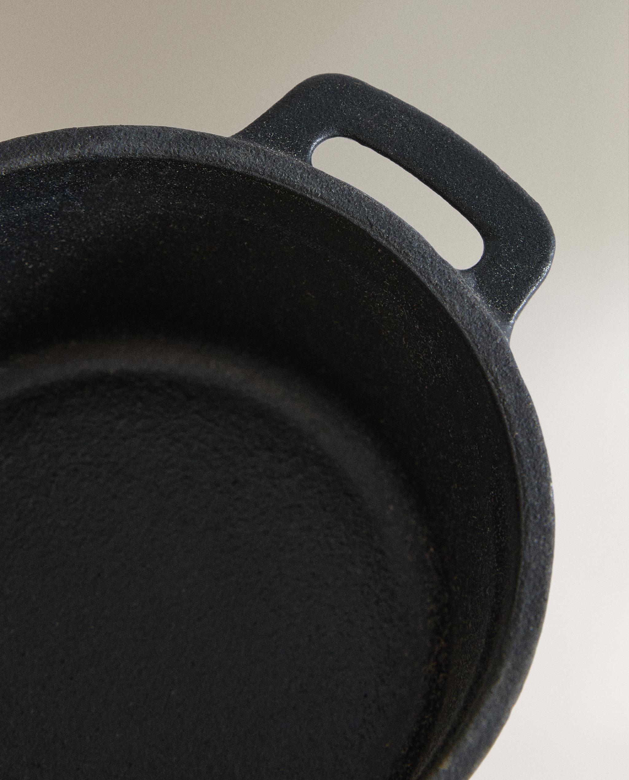 IRON COCOTTE POT product thumbnail 6
