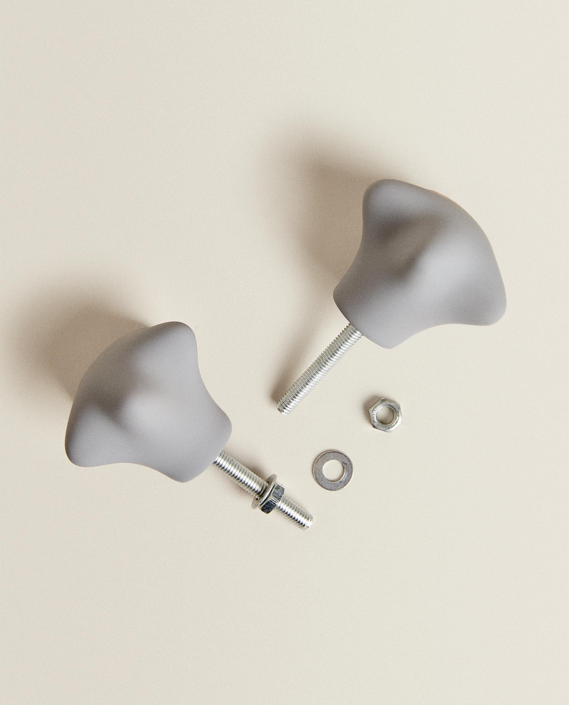 PACK OF KIDS' STAR DOOR KNOBS (PACK OF 2) product thumbnail 6