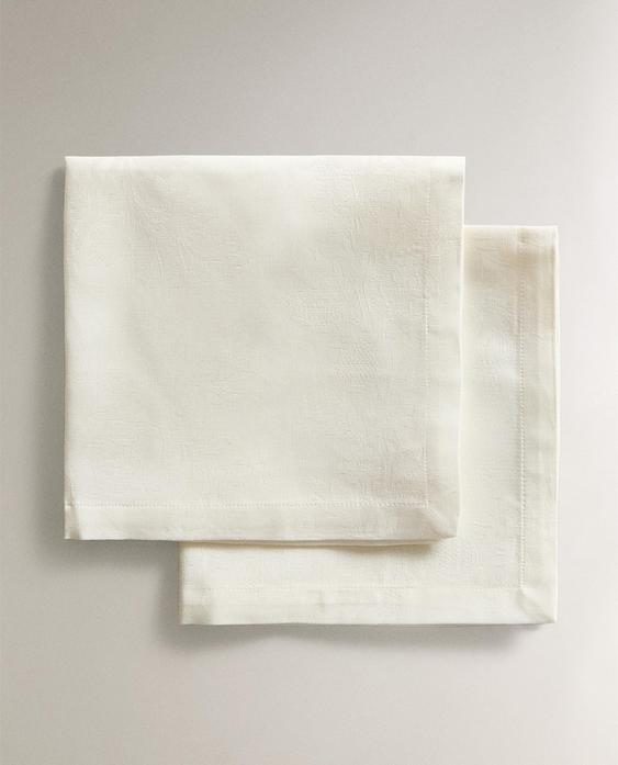 LOT DE SERVIETTES JACQUARD ROSES (LOT DE 2)