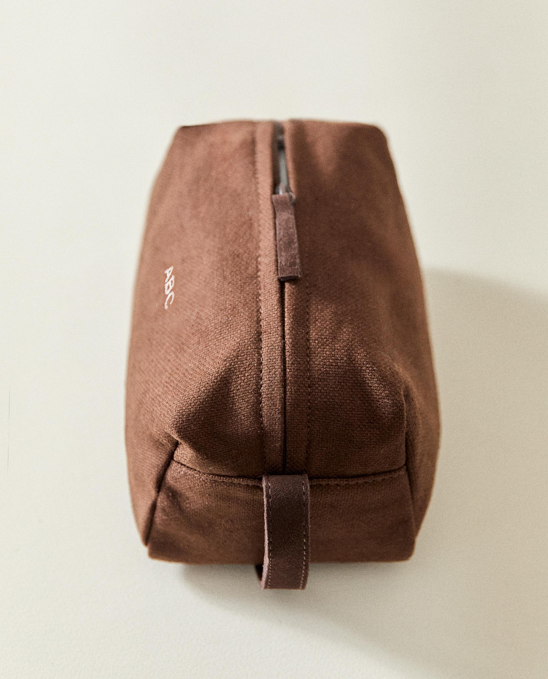 MEDIUM CANVAS WASH BAG
