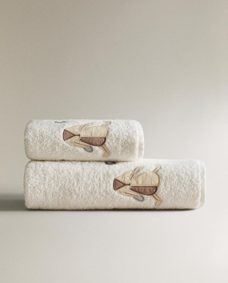 KIDS' BUNNY BATH TOWEL