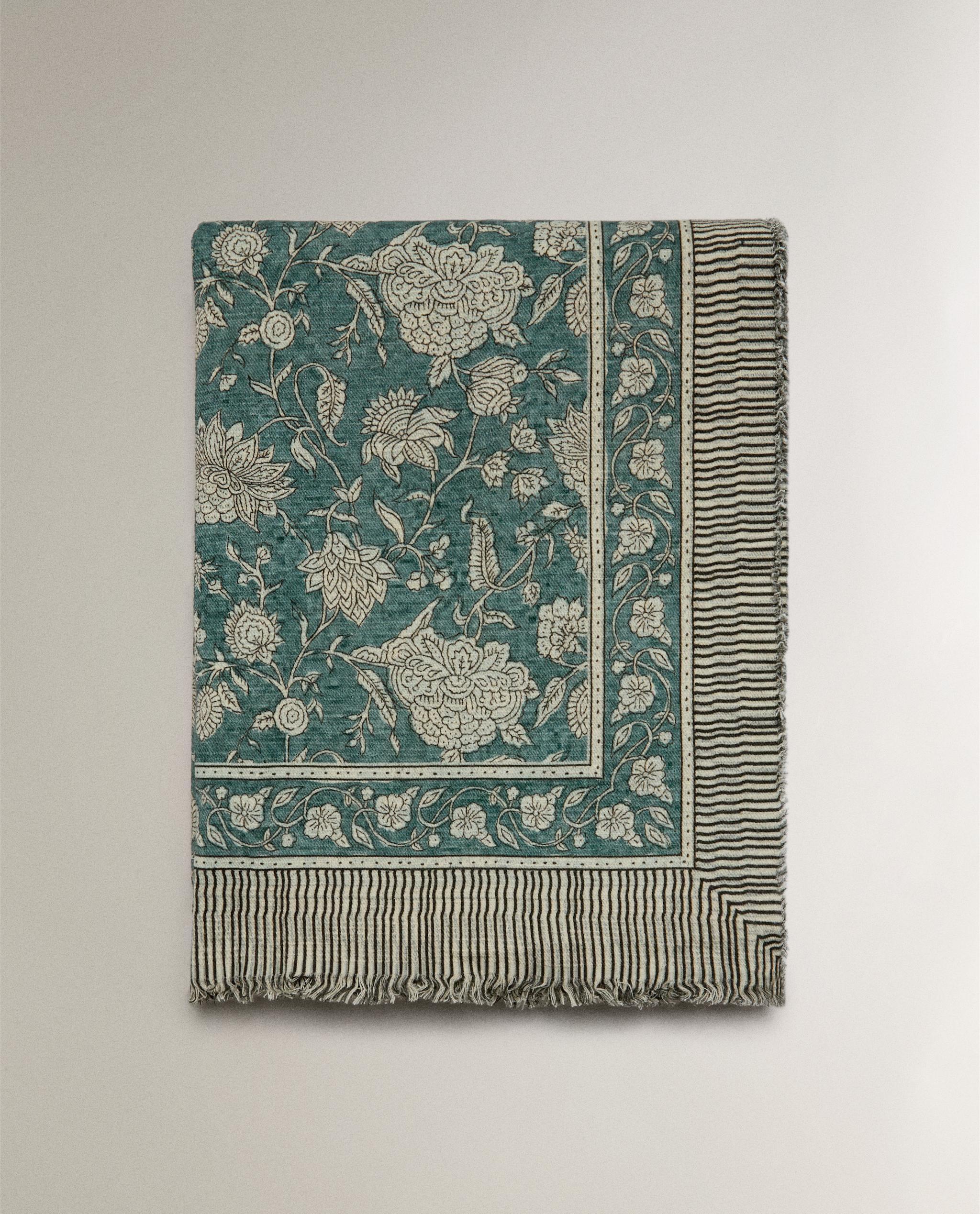 FLORAL COTTON THROW product thumbnail 5