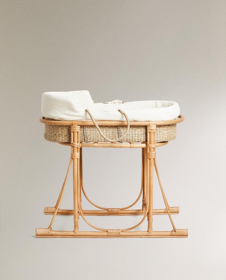 RATTAN MOSES BASKET RATTAN MOSES BASKET