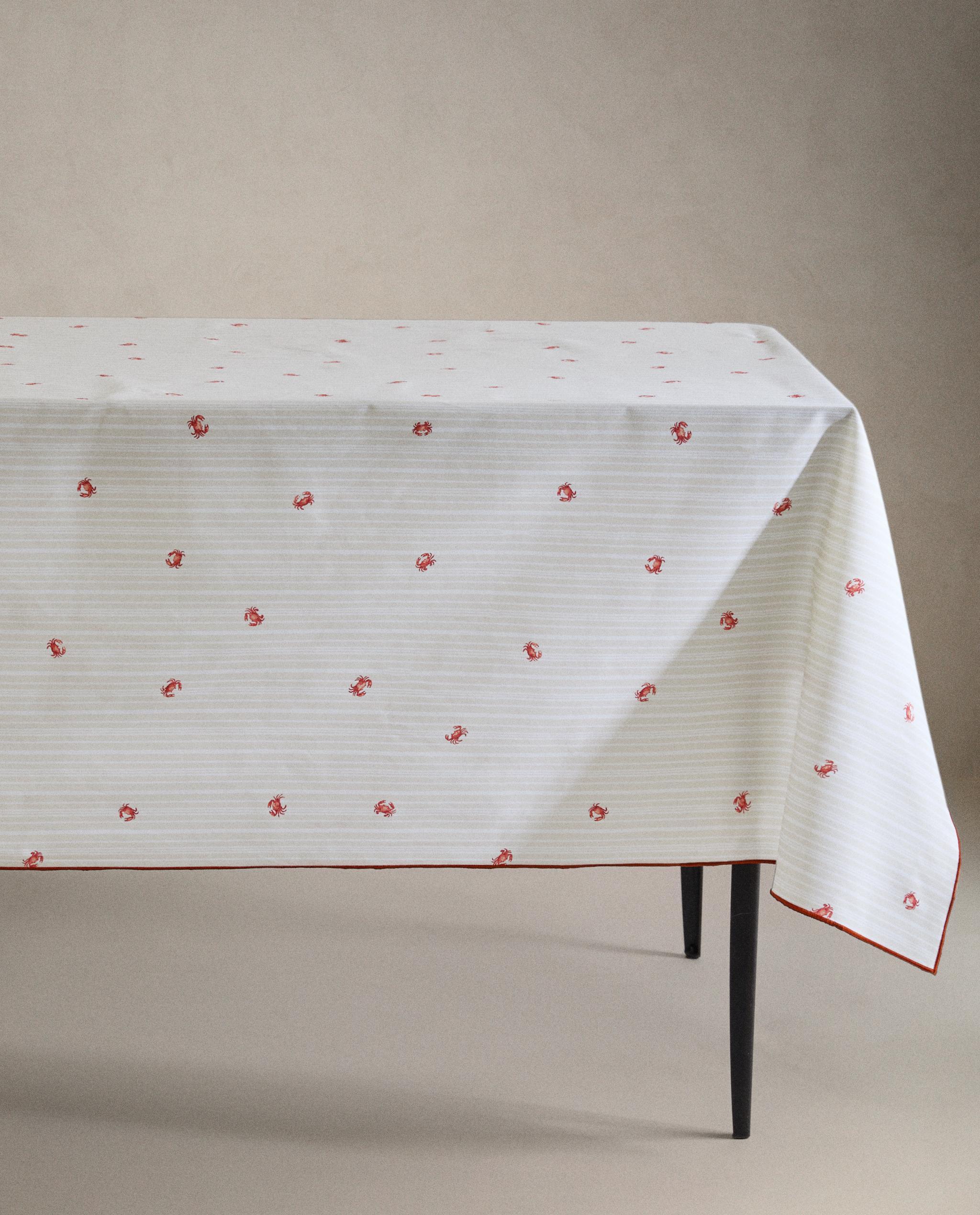 RESIN COTTON TABLECLOTH WITH CRAB PRINT product thumbnail 7
