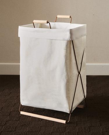 CORBEILLE À LINGE PLIABLE
