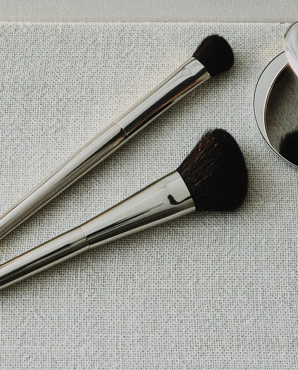 BRUSH, FACE MASSAGER, AND SMALL MIRROR MAKEUP SET