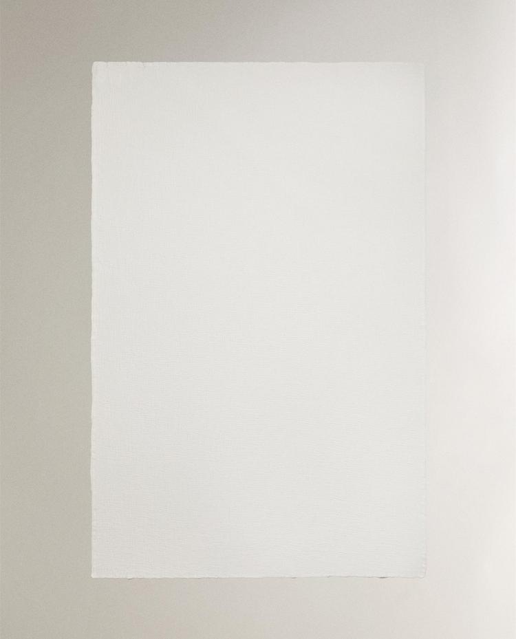 PLAIN MUSLIN THROW