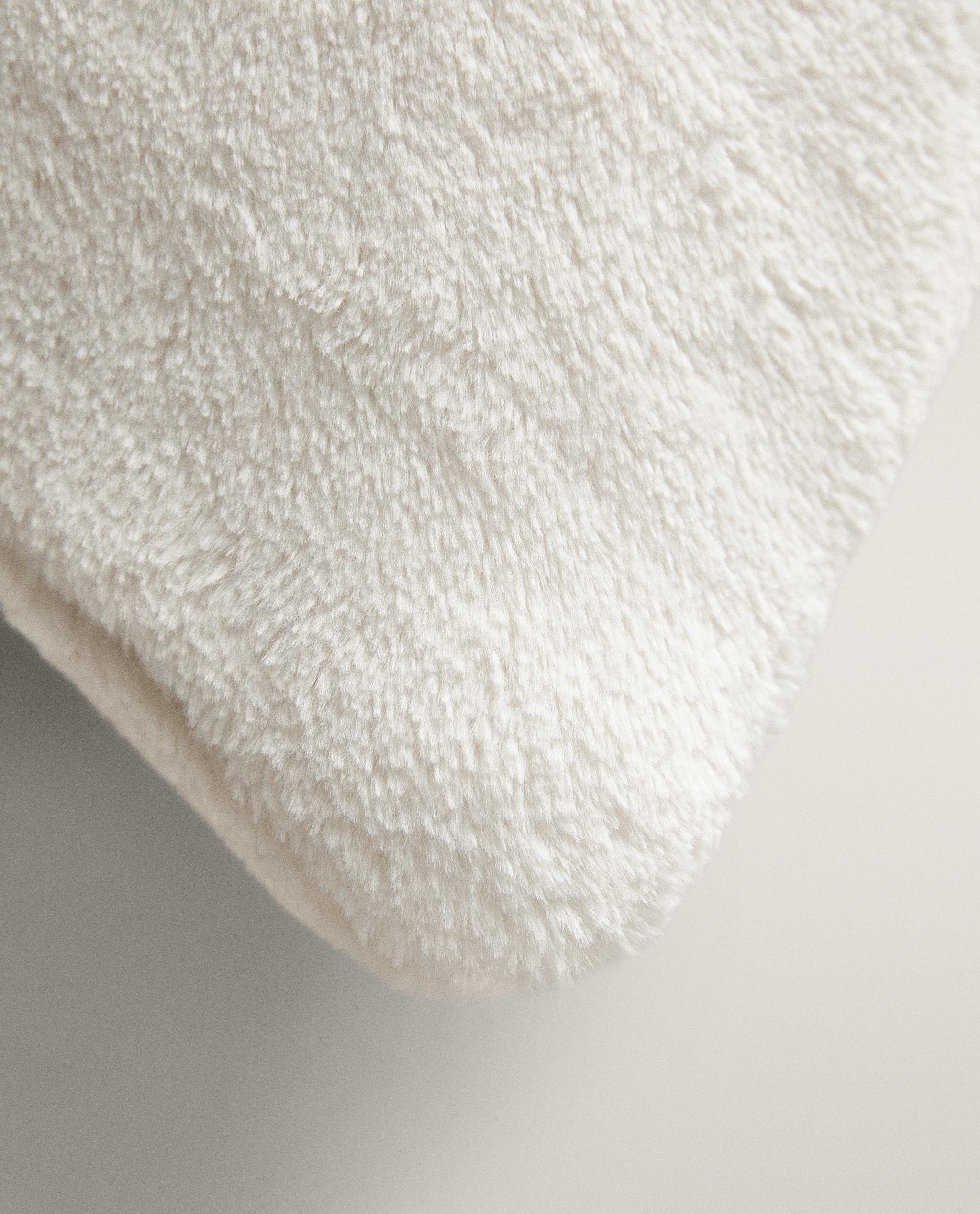 FAUX FUR CUSHION COVER product thumbnail 4