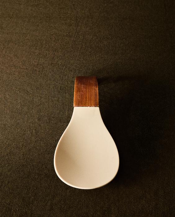 COCINA REPOSA CUCHARA SILICONA Y ACACIA - SOPH