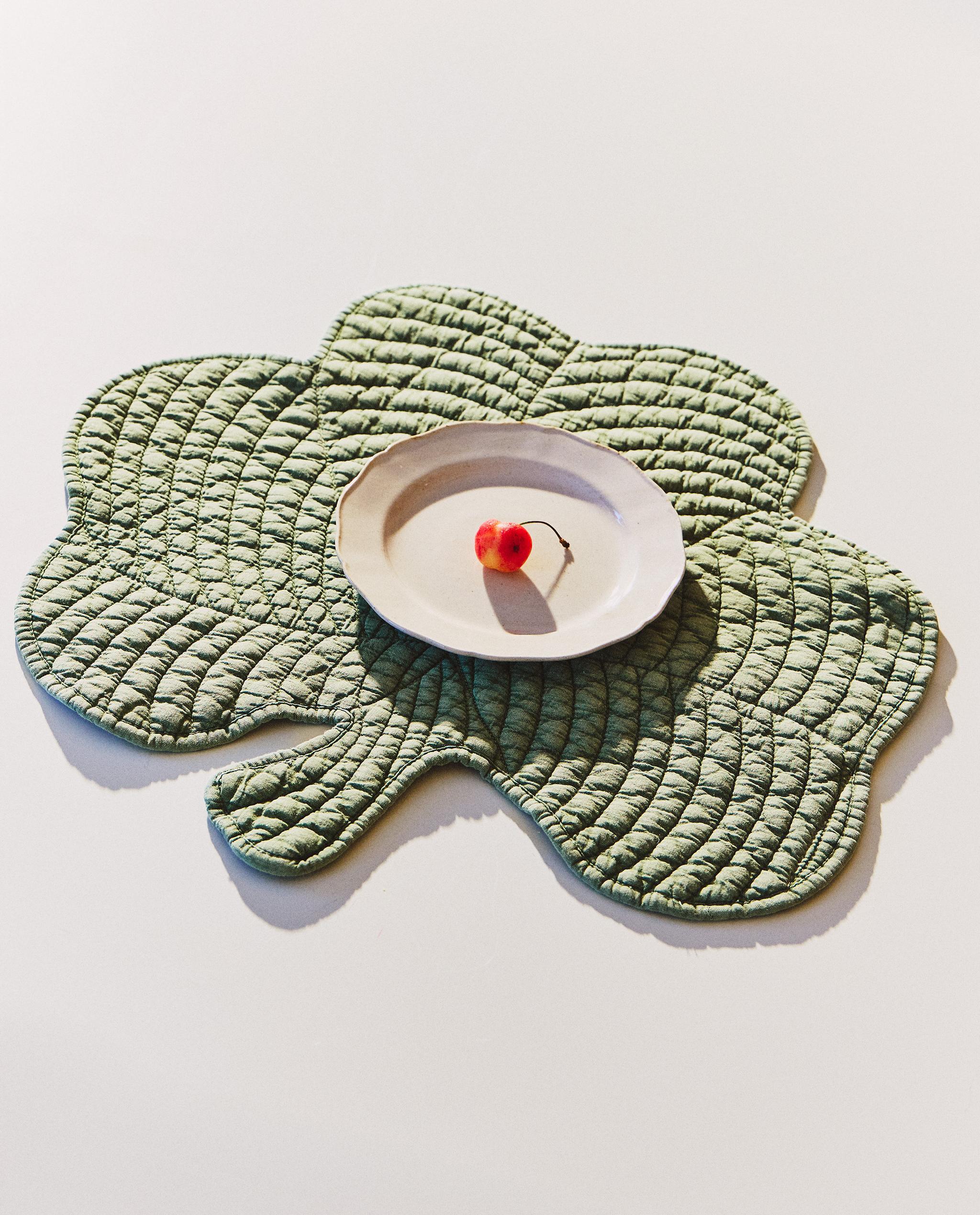 QUILTED CLOVER PLACEMAT product thumbnail 8