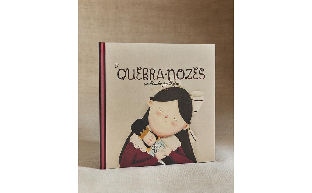 LIVRO INFANTIL O QUEBRA-NOZES E A RAINHA DOS RATOS (PORTUGUÊS)