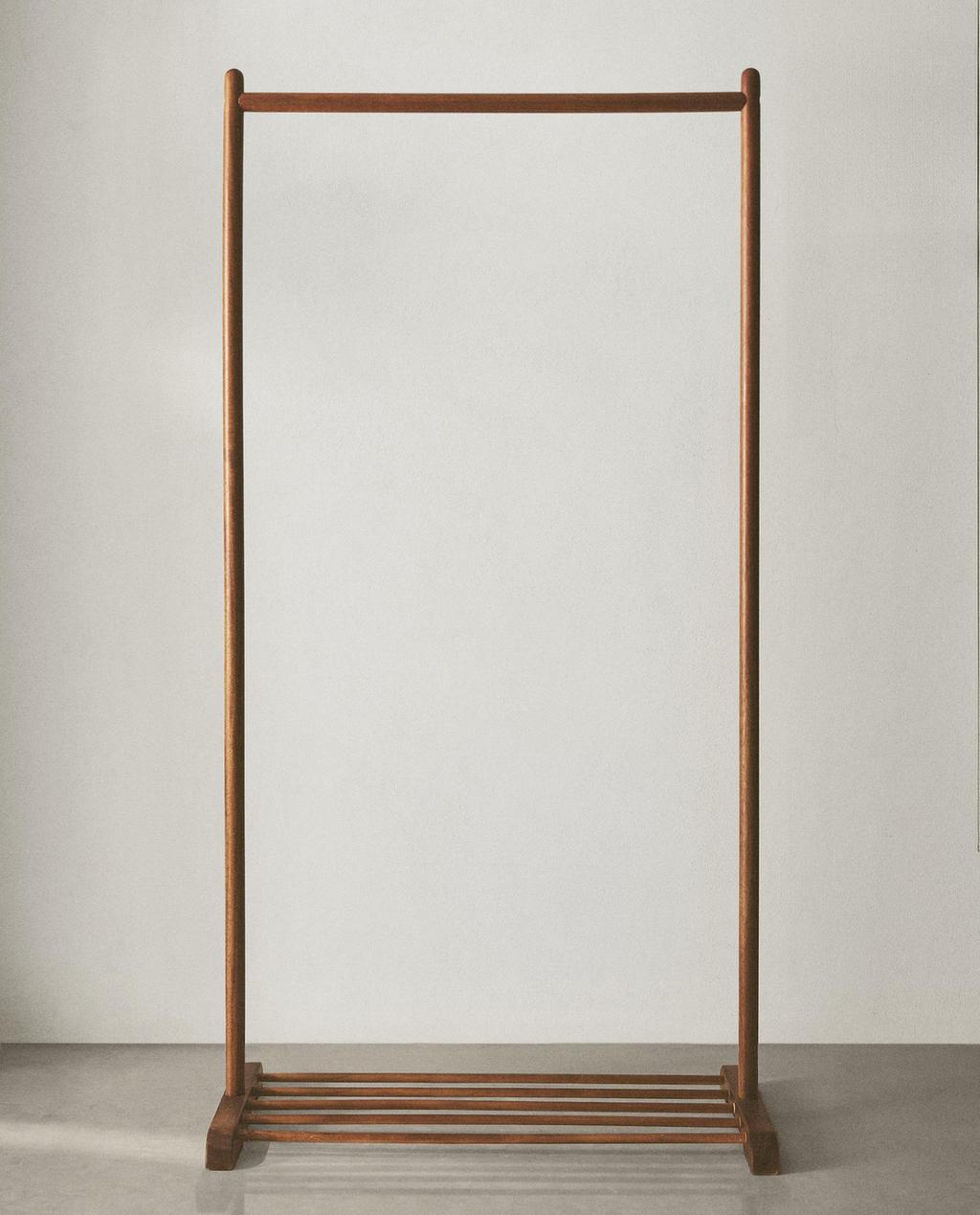 PORTE-VÊTEMENTS EN BOIS D'ACACIA
