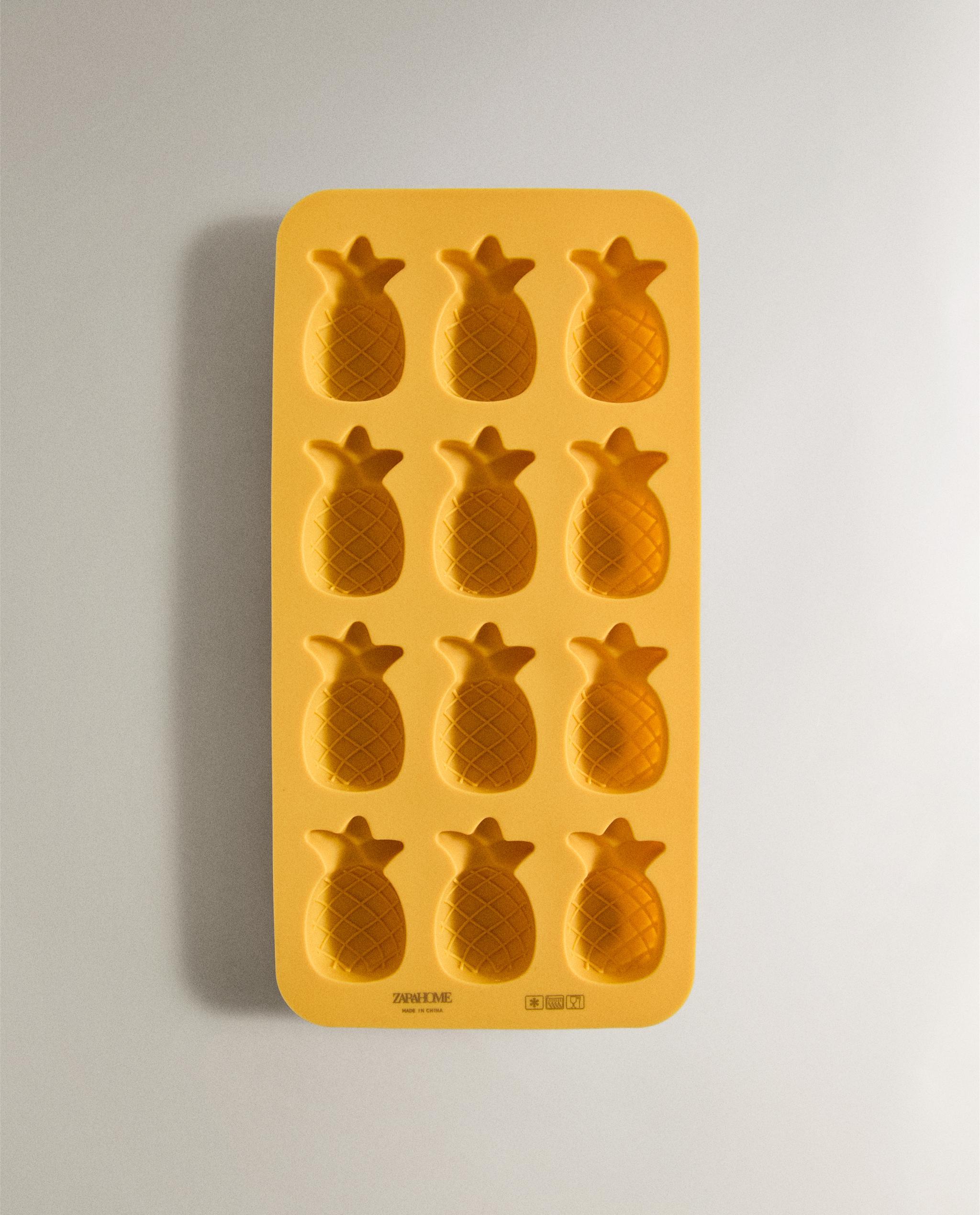SILICONE PINEAPPLE ICE BUCKET TRAY 12 ICE CUBES product thumbnail 2
