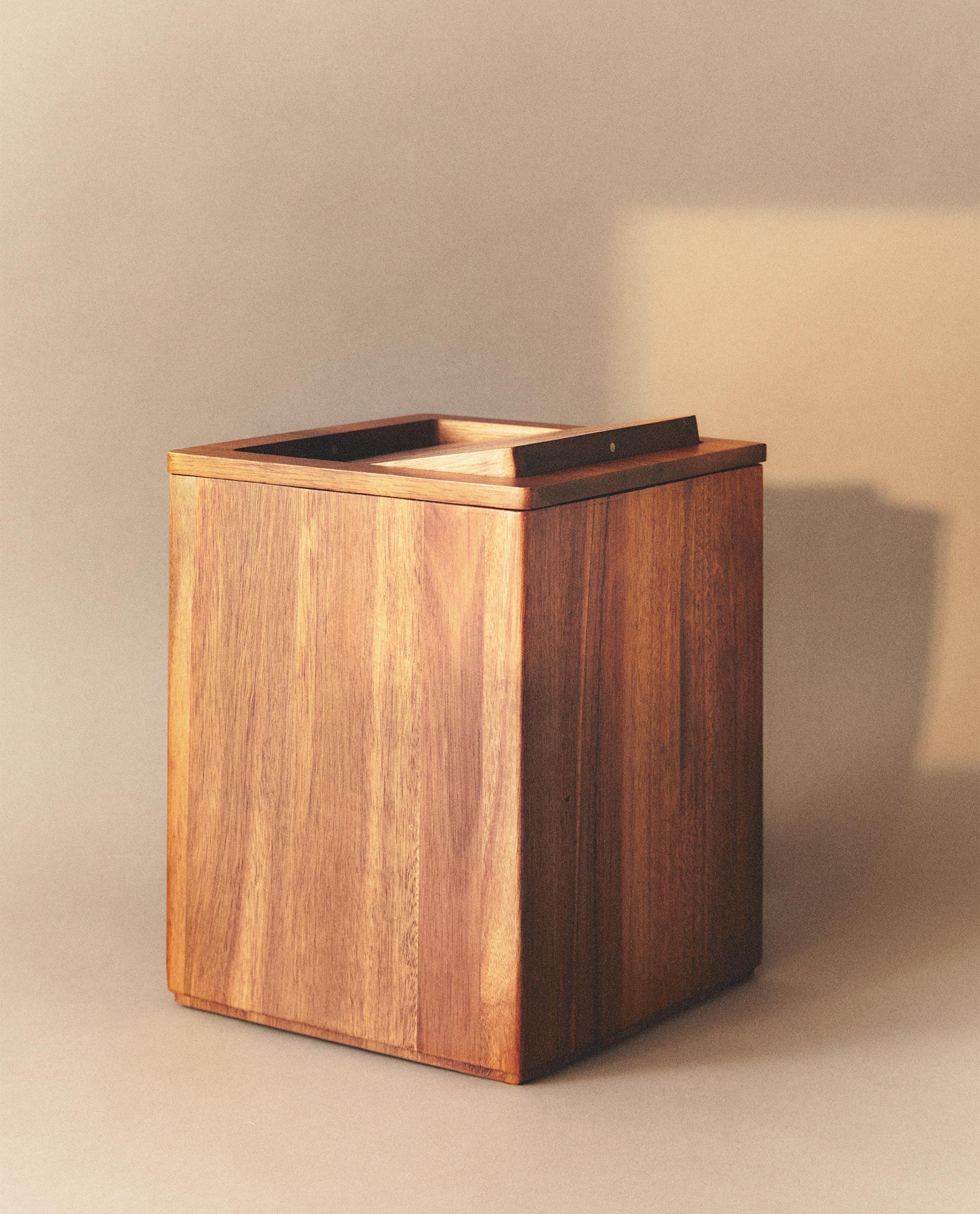 SQUARE WOODEN BATHROOM TRASH CAN