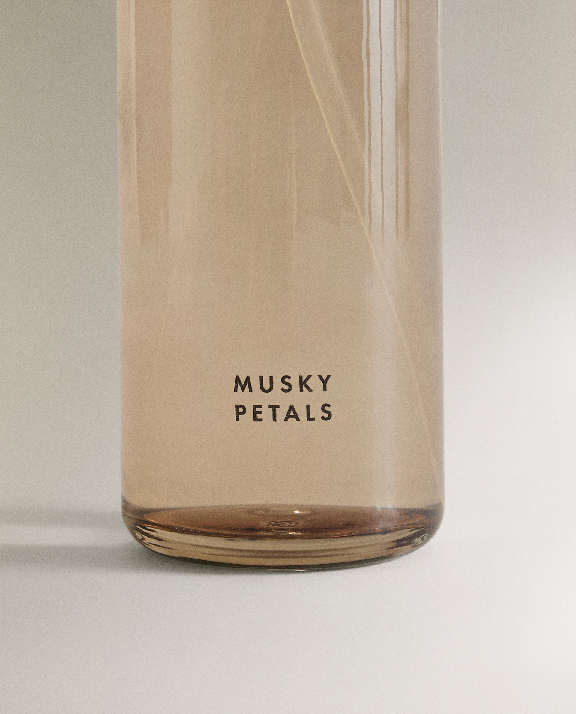 (200 ML) PURŠKIAMAS ORO GAIVIKLIS „MUSKY PETALS“