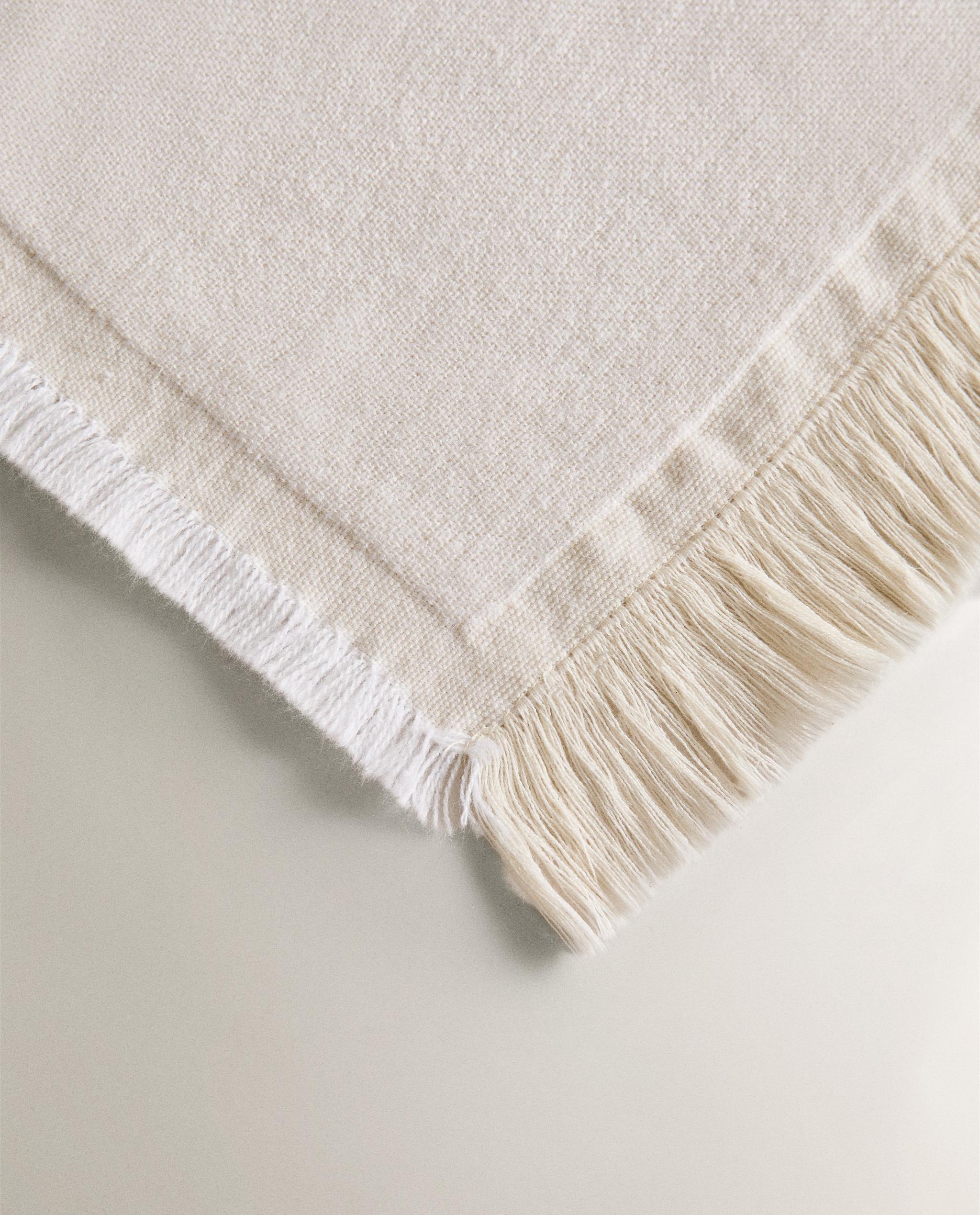 フリンジ デコラティブ ブランケット | Zara Home 日本/Japan