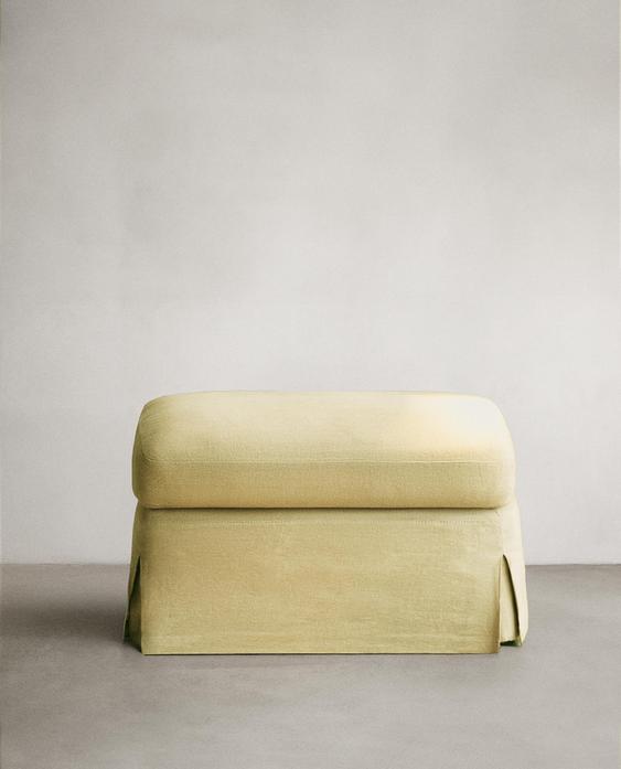 FOOTSTOOL 01