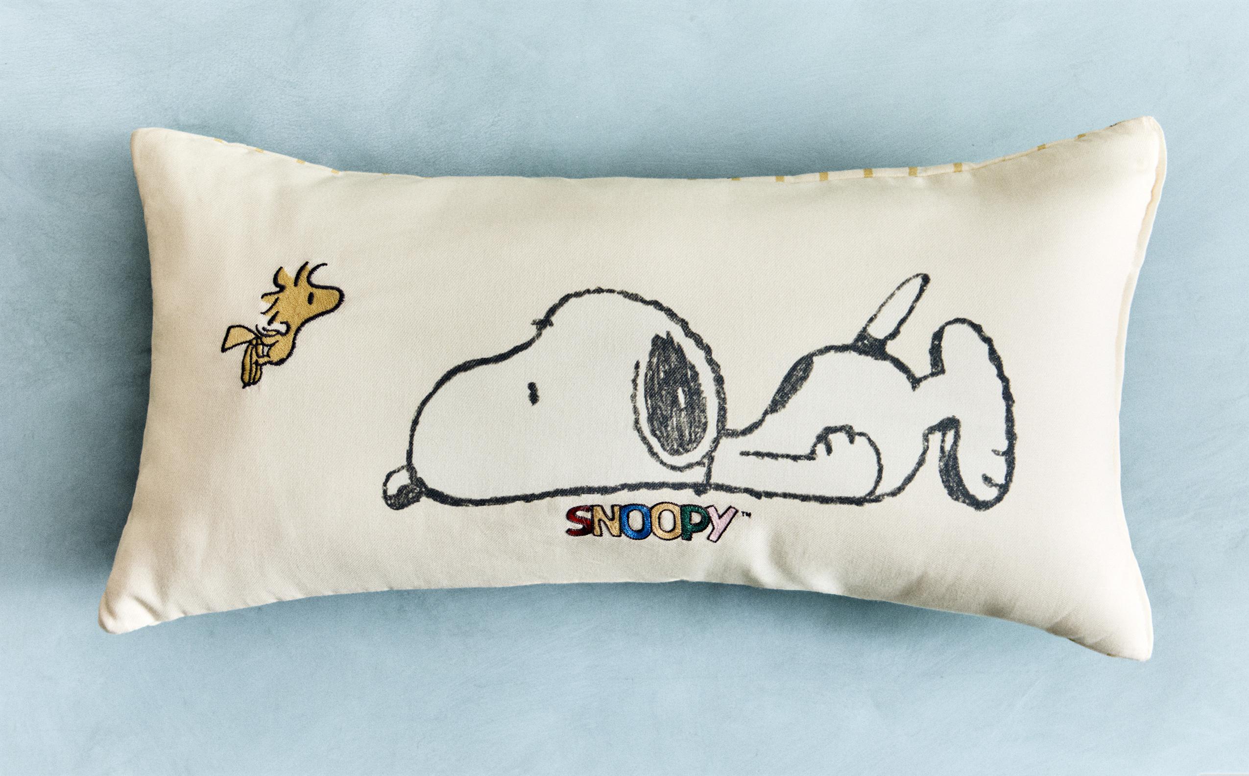 CHILDREN'S PEANUTS™ LONG CUSHION