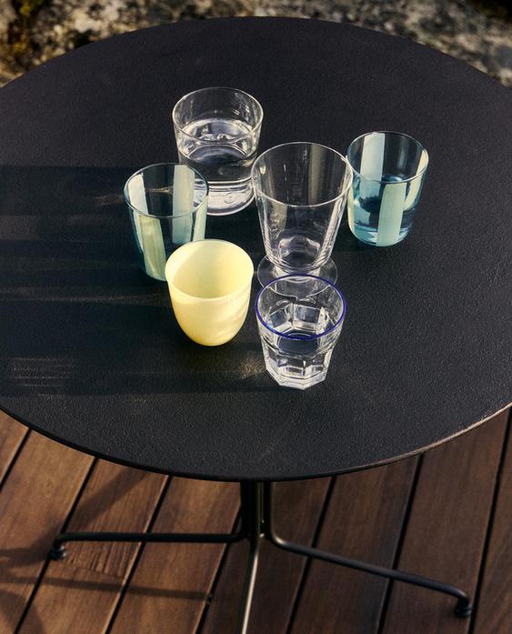 TABLE, GLASSES AND WINE GLASS