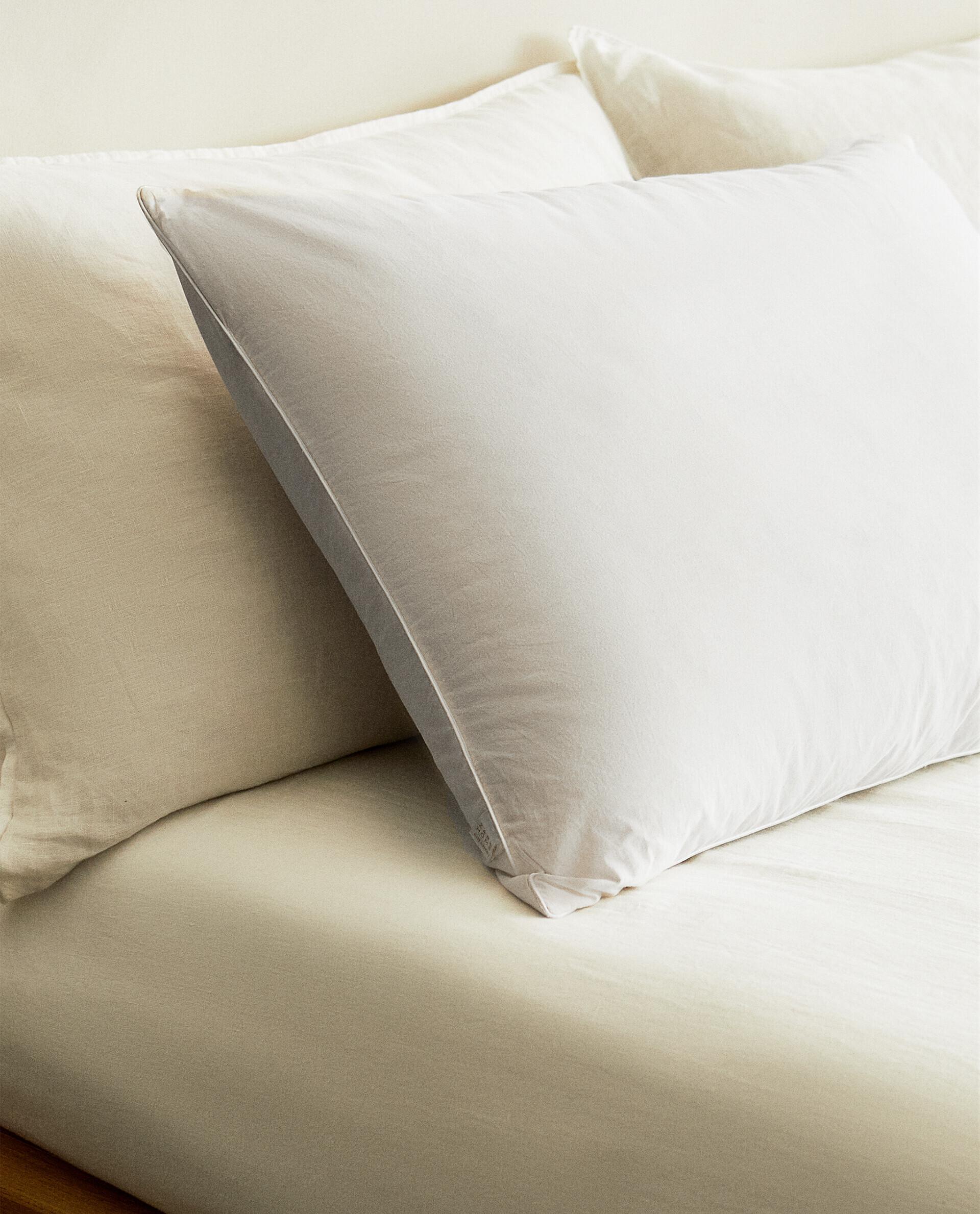 FEATHER PILLOW product thumbnail 3