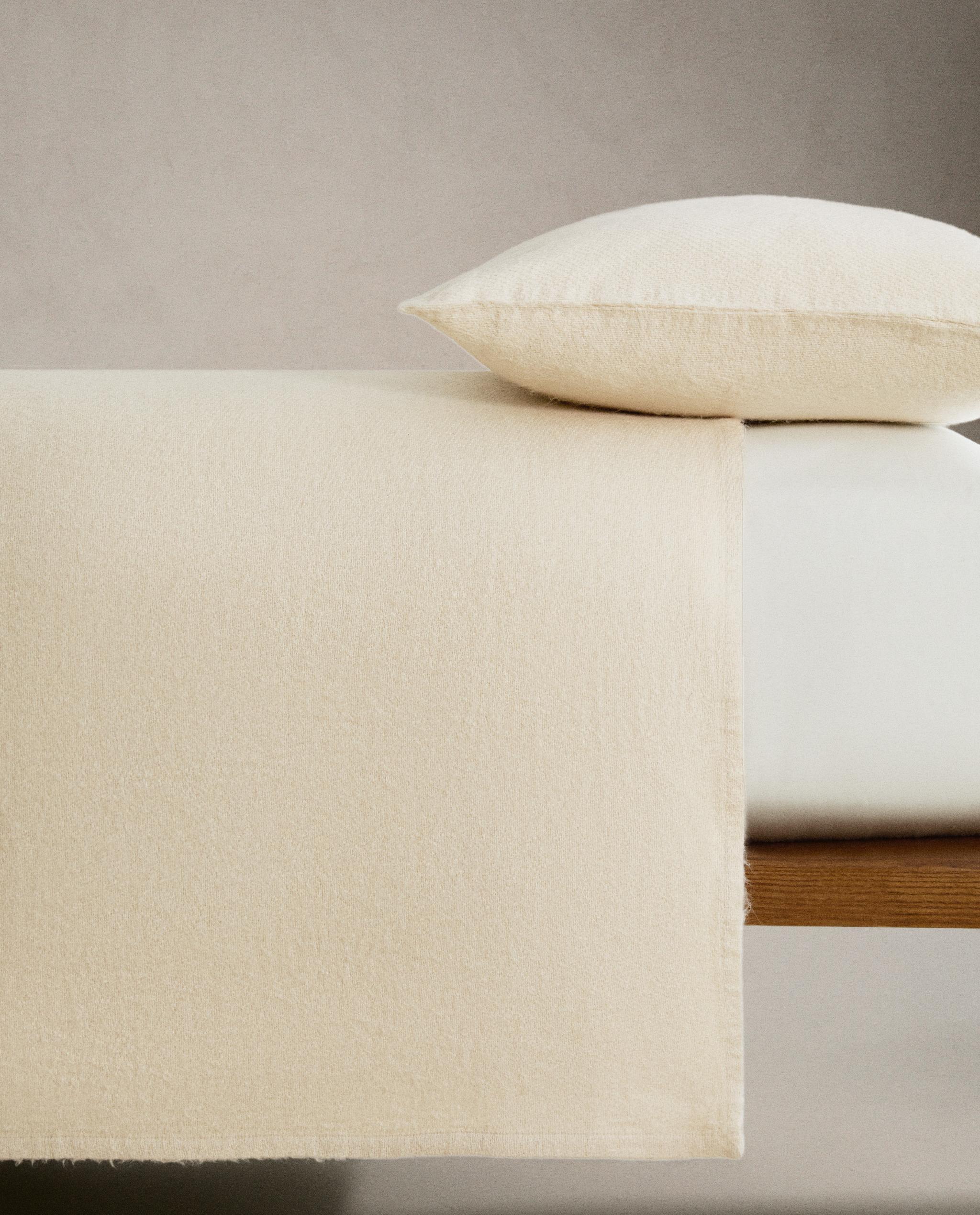 カシミア風 ベッドスプレッド | Zara Home 日本/Japan