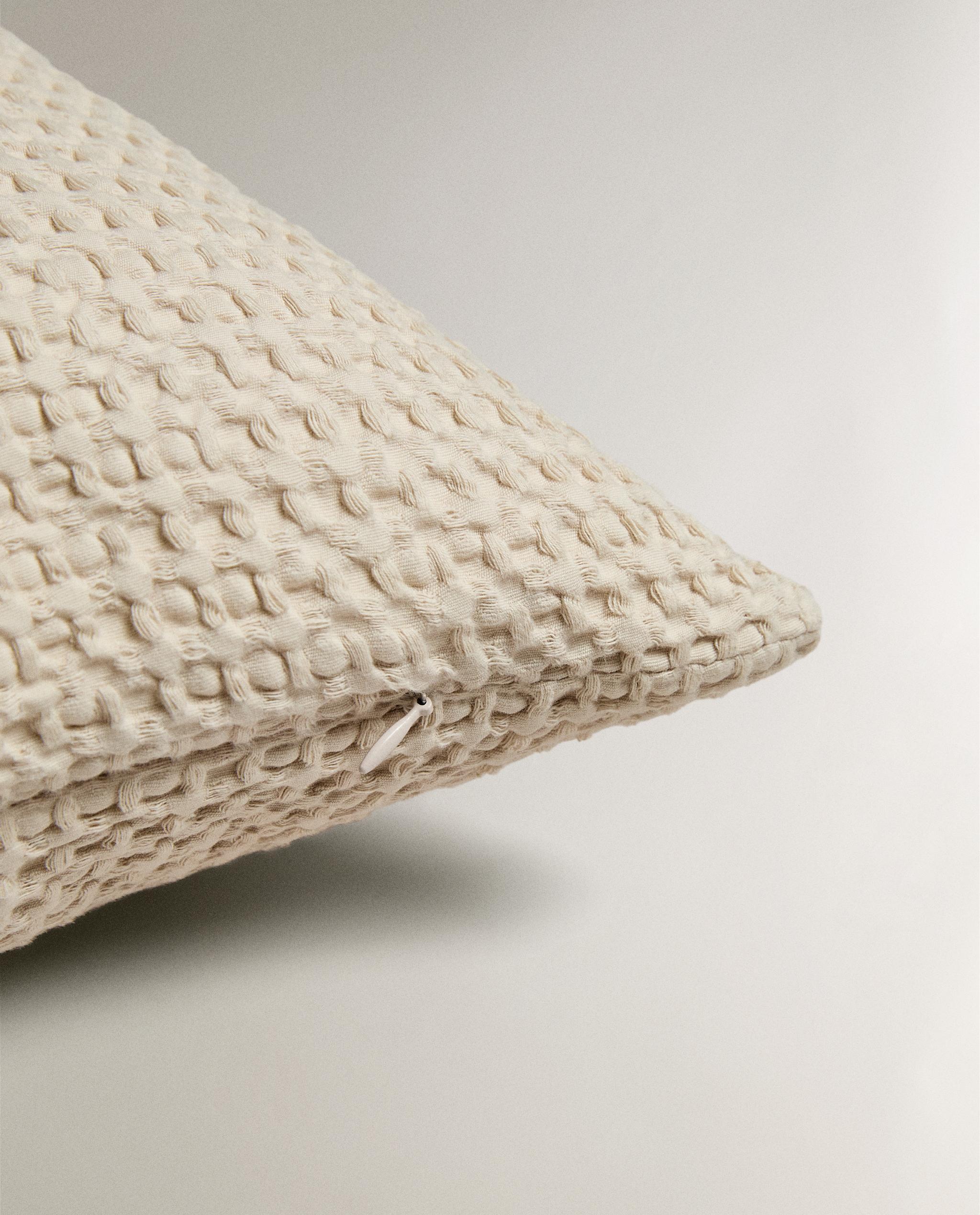 WAFFLE-KNIT CUSHION COVER product thumbnail 19
