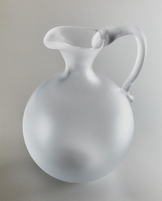 SATIN GLASS PITCHER I COLIN KING