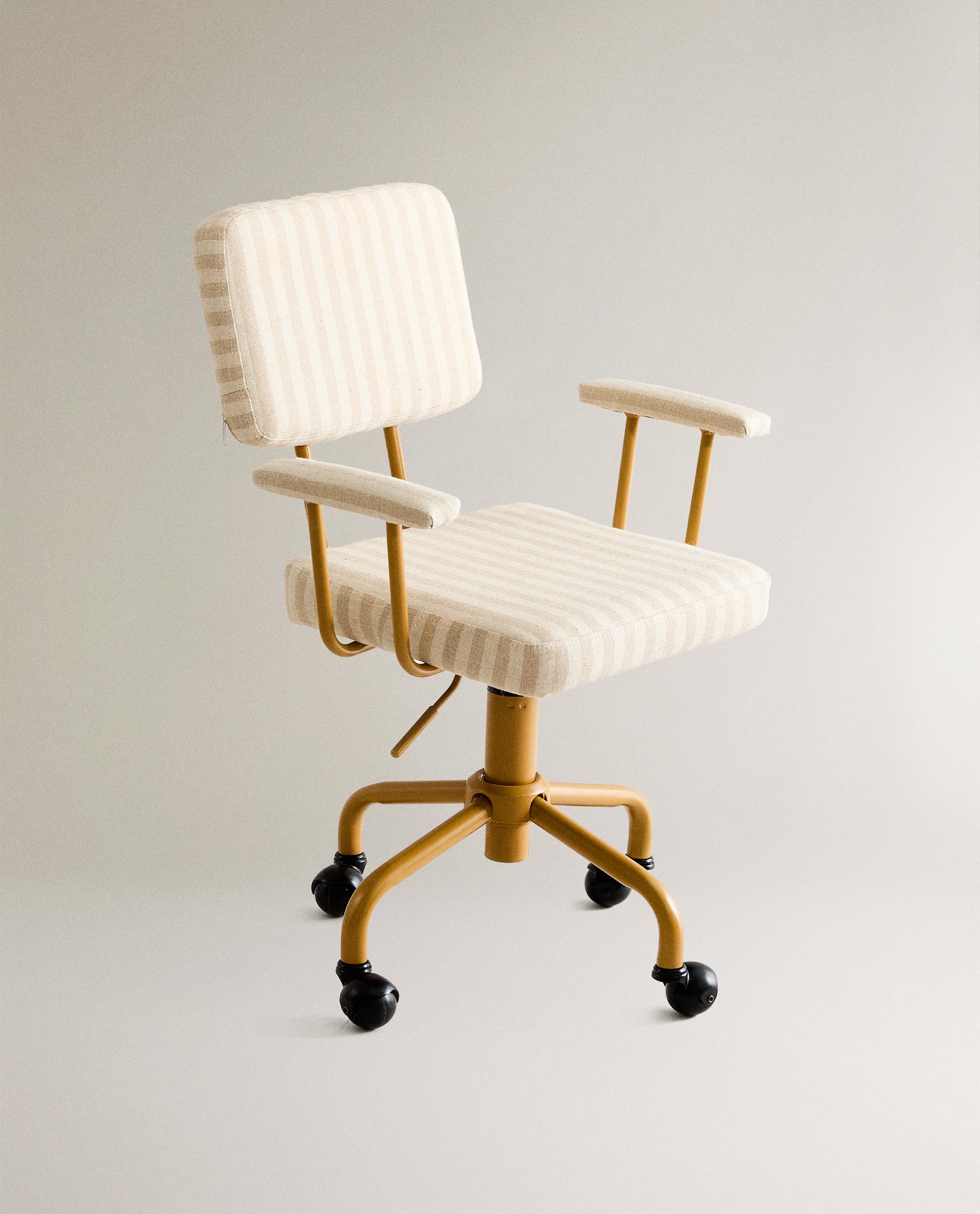 Metal desk chair with wheels discount