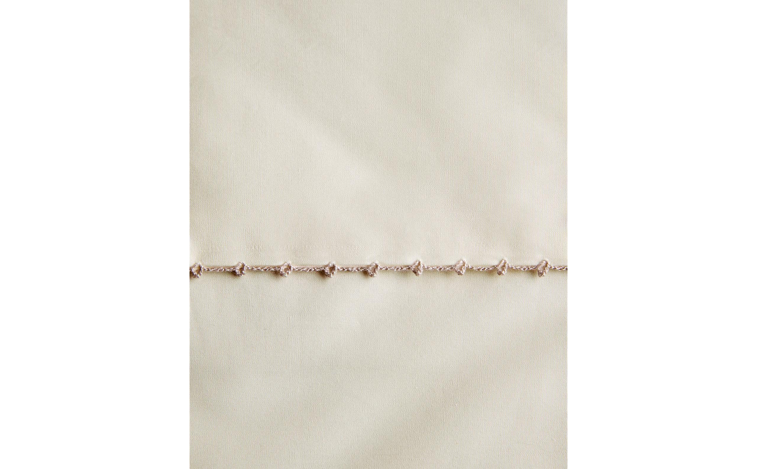 EMBROIDERED TRIM FLAT SHEET product thumbnail 2