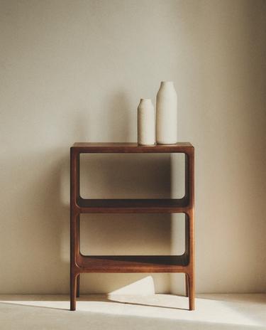 ΑΤΟΜΙΚΟ ΒΟΗΘΗΤΙΚΟ ΕΠΙΠΛΟ ΑΠΟ ΣΚΟΥΡΟΧΡΩΜΟ ΞΥΛΟ