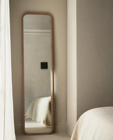 ΕΠΙΔΑΠΕΔΙΟΣ ΚΑΘΡΕΠΤΗΣ ΜΕ ΣΤΡΟΓΓΥΛΕΜΕΝΟ ΠΛΑΙΣΙΟ