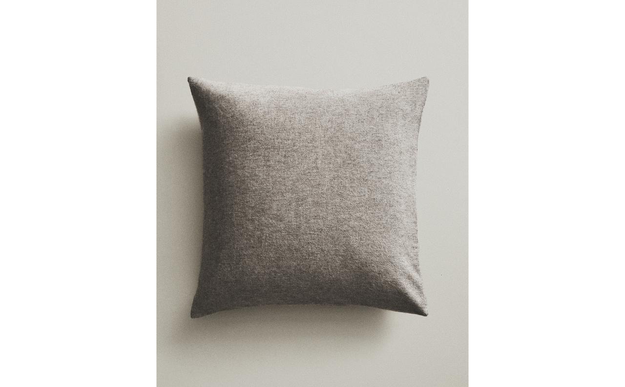 CASHMERE CUSHION COVER CASHMERE CUSHION COVER