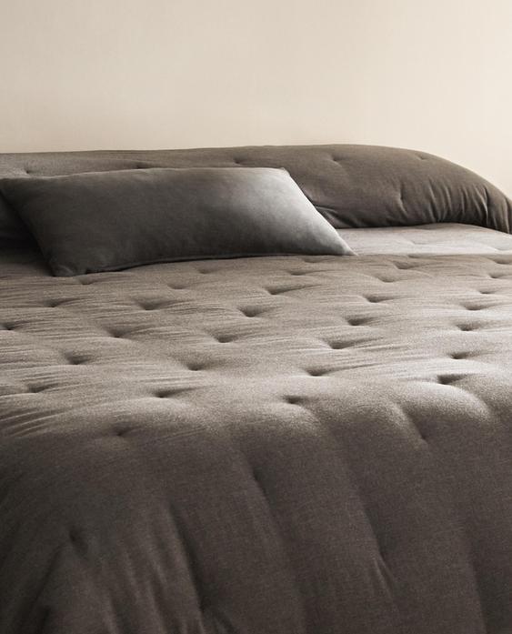 COTTON AND CASHMERE QUILTED BEDSPREAD
