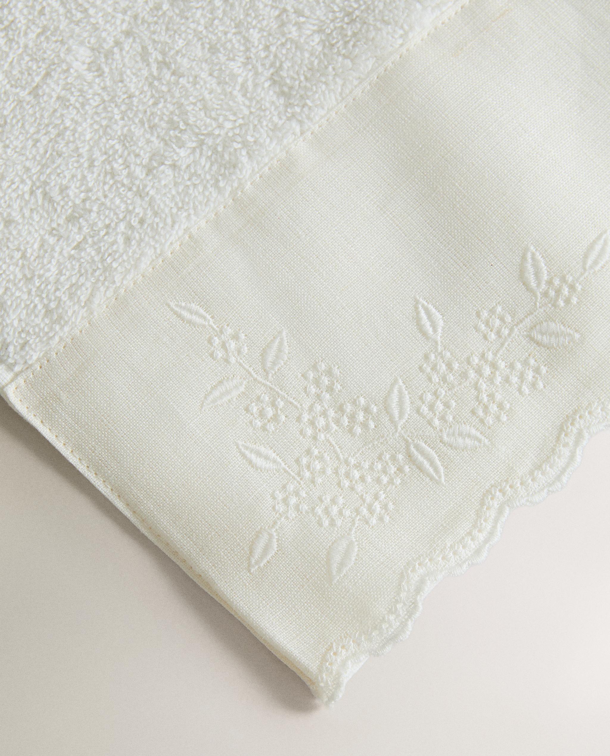BATH TOWEL WITH LINEN BORDER product thumbnail 4