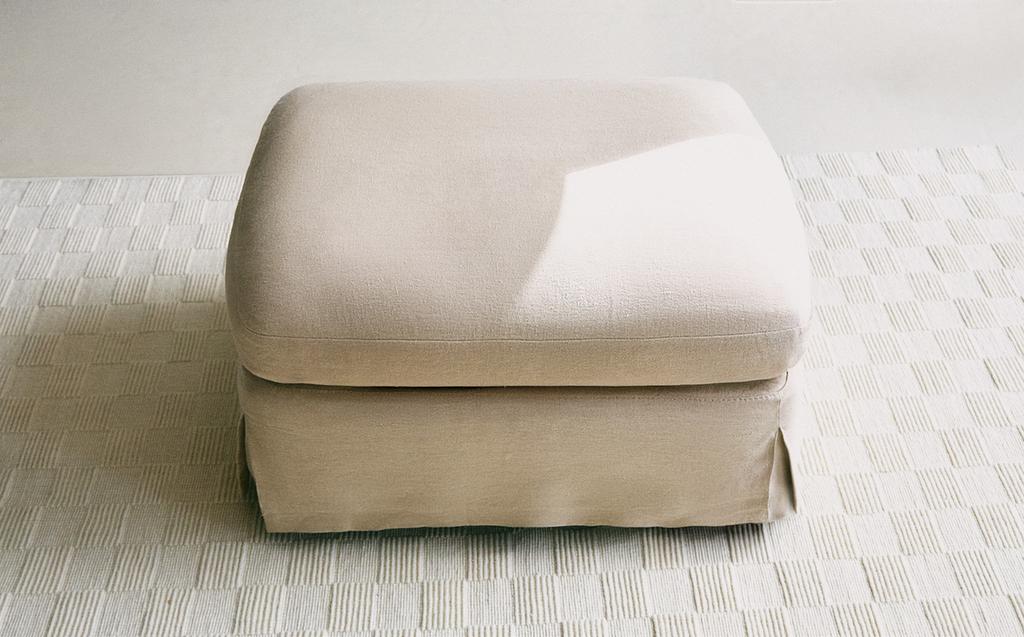 FOOTSTOOL 01 FOOTSTOOL 01