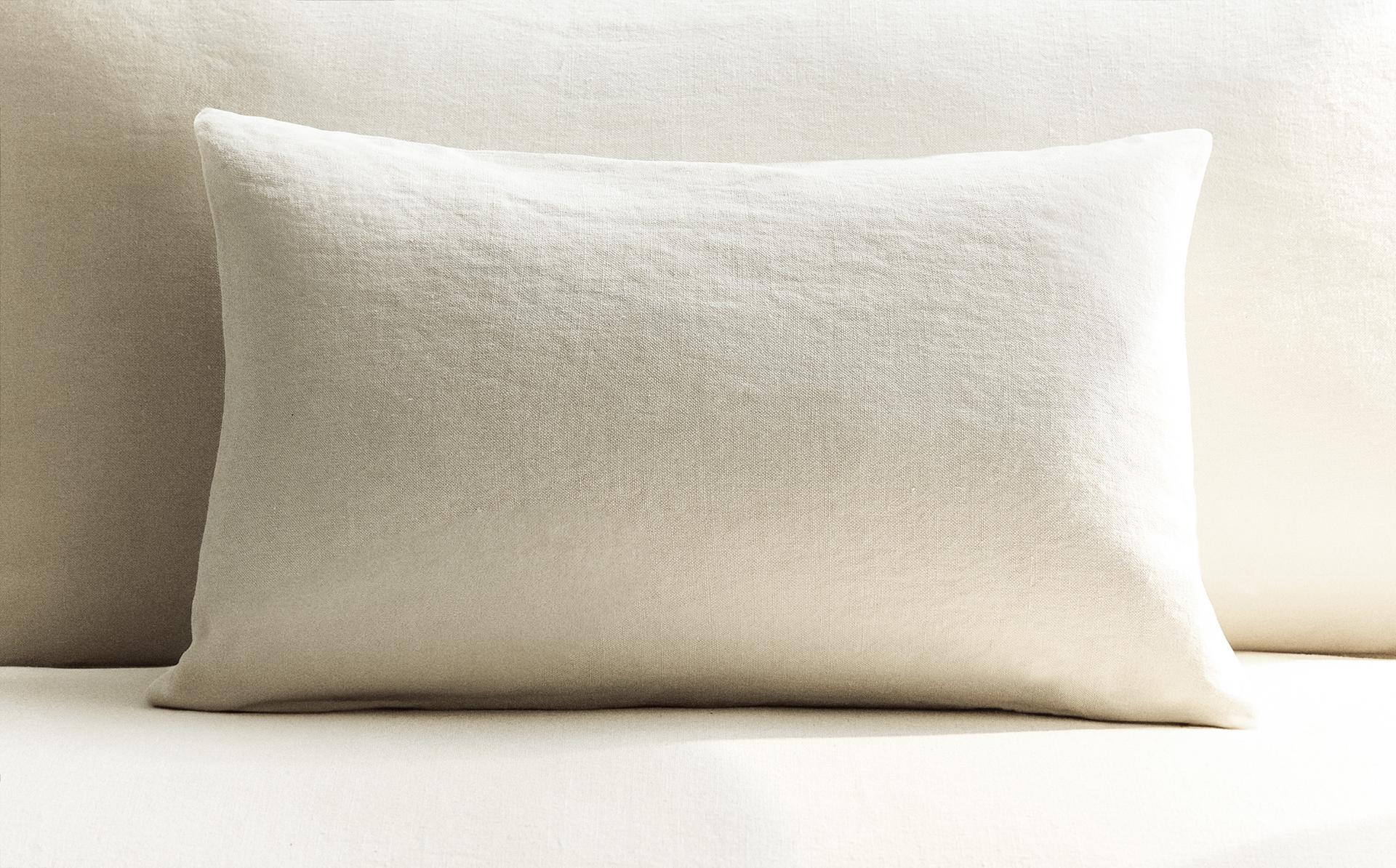 HOUSSE DE COUSSIN LIN EFFET DÉLAVÉ HOUSSE DE COUSSIN LIN EFFET DÉLAVÉ