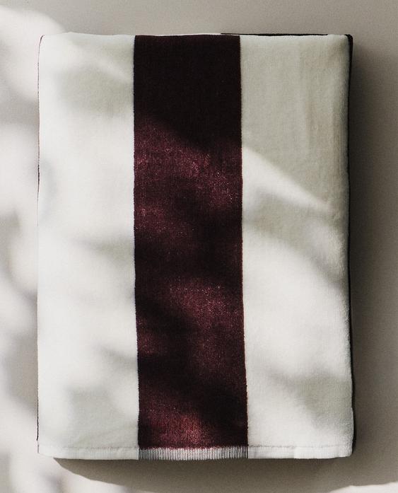 STRIPED BEACH TOWEL