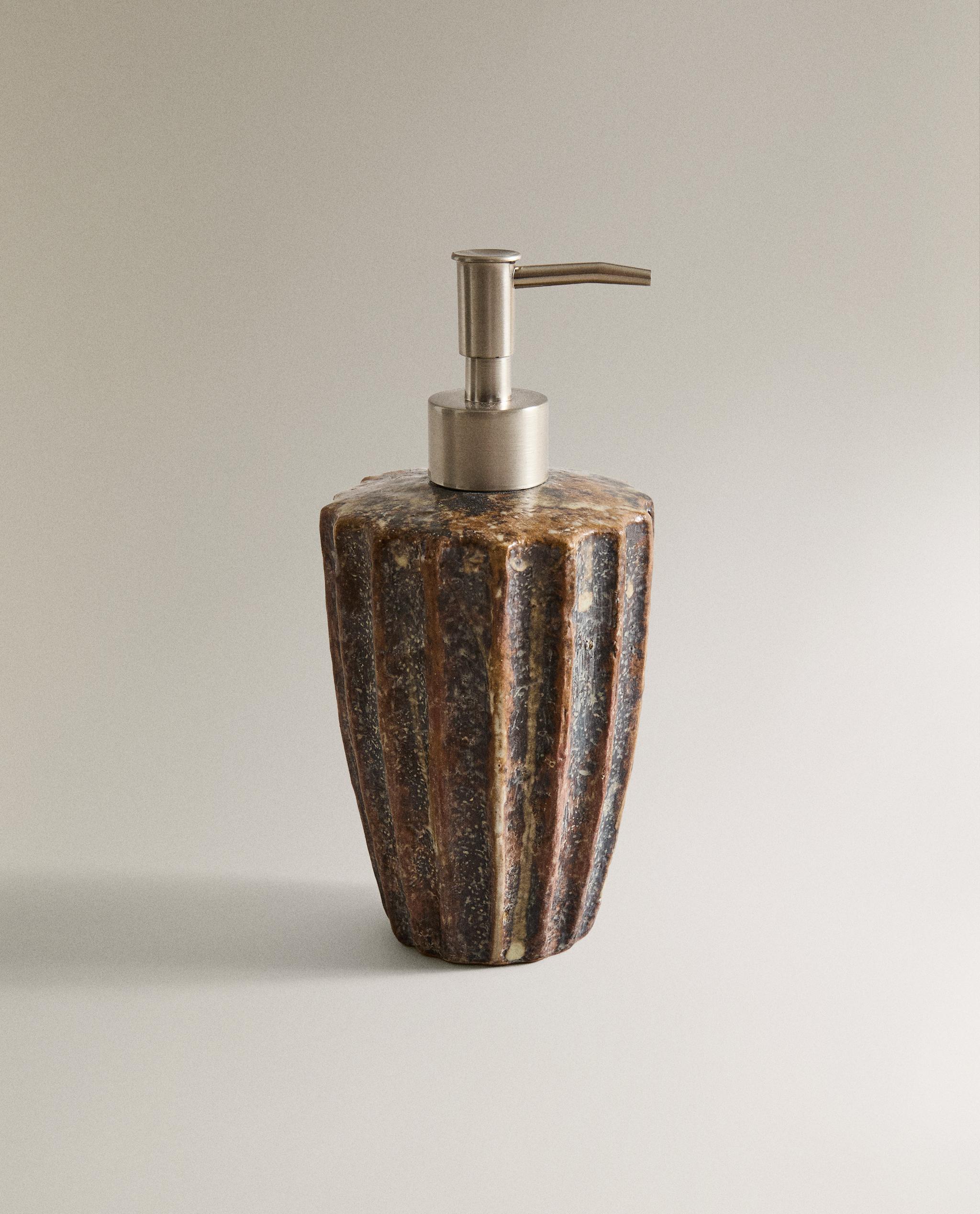 DOZATOR SĂPUN TERRACOTĂ RELIEF | Zara Home România
